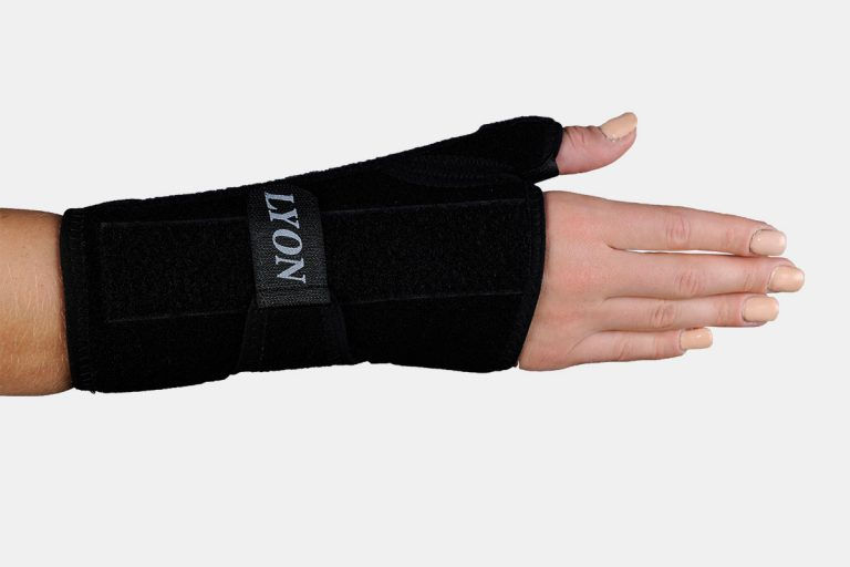 Férula de muñeca de tamaño único con soporte para pulgar UNV21