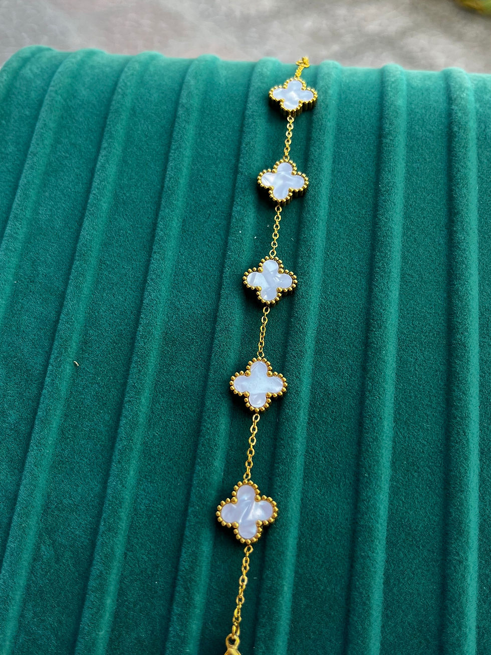 Çelik Gold Beyaz Mineli 4 Yapraklı Yonca "VC" Bileklik