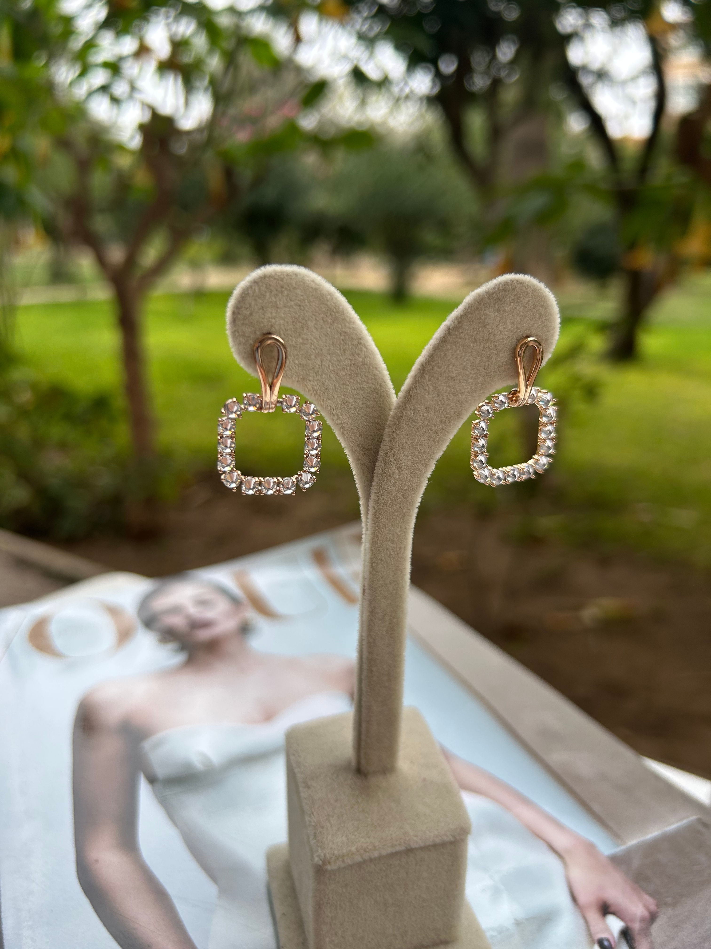 VIP Çelik Rose Gold Zirkon Taşlı Kare Küpe (Çift)