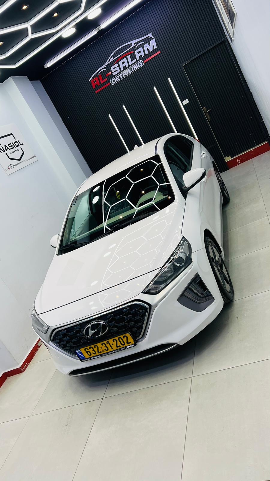 תמונות רכב יונדאי איוניק