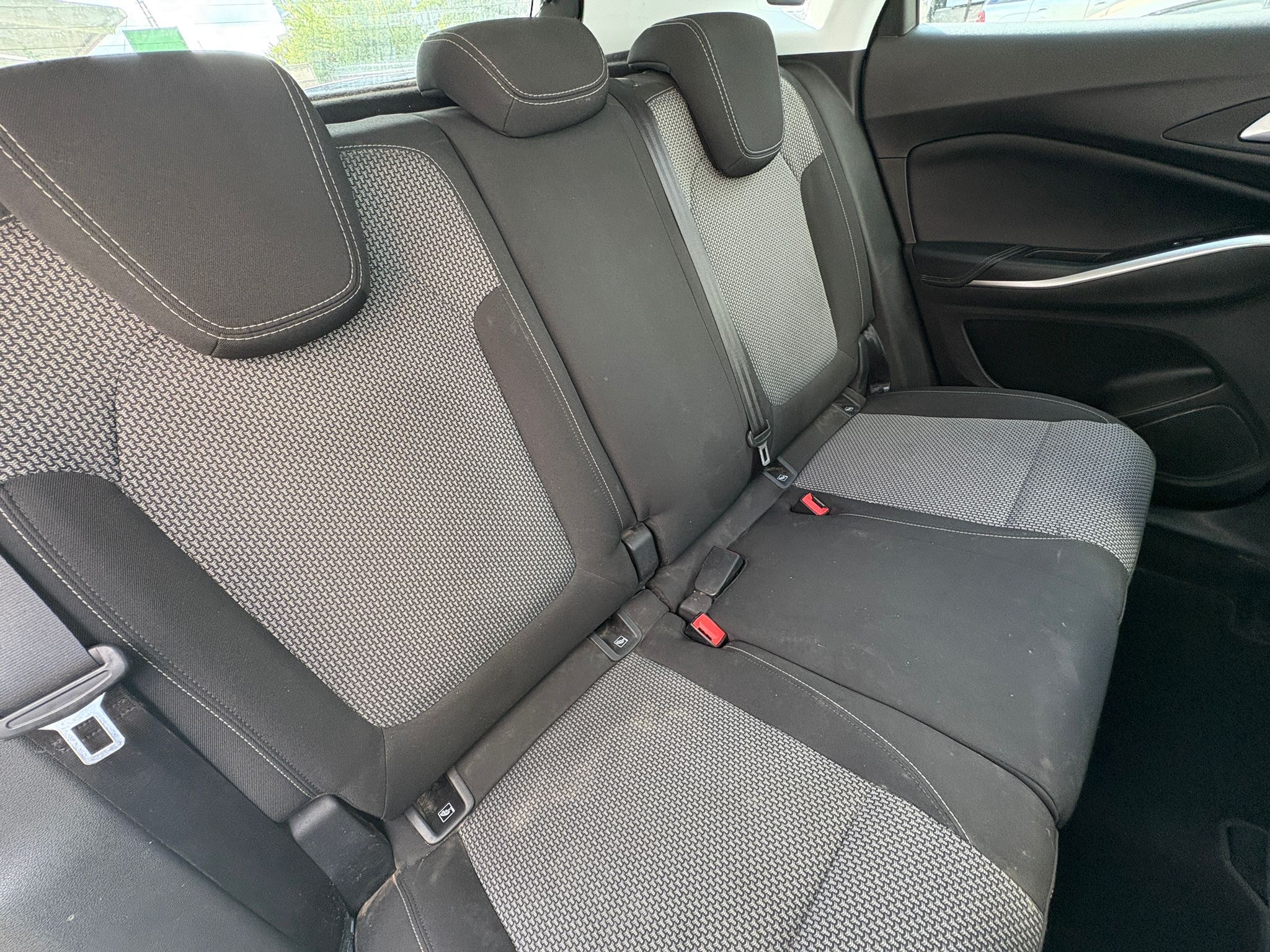 אופל, גרנדלנד-X