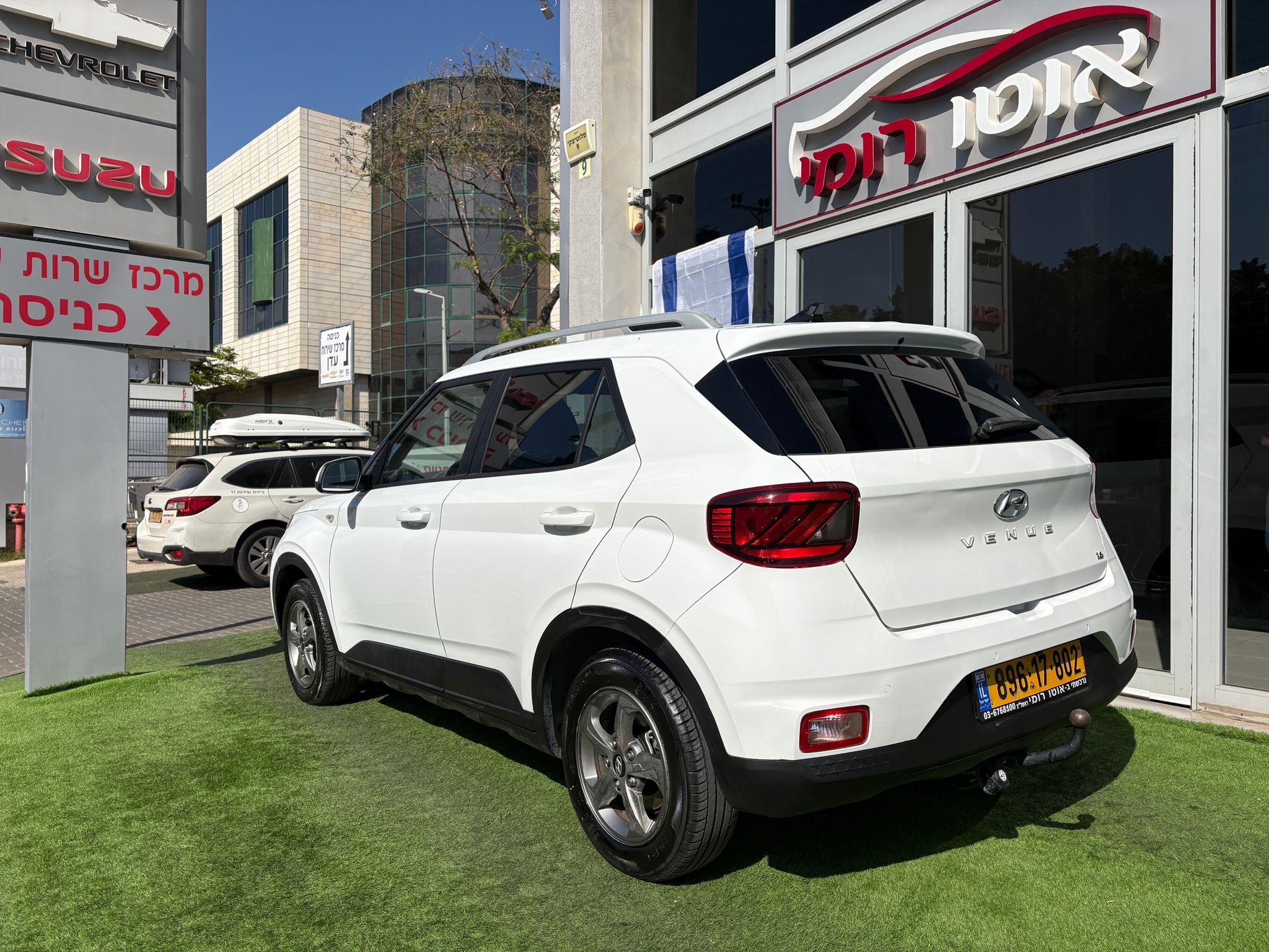 תמונות רכב יונדאי וניו