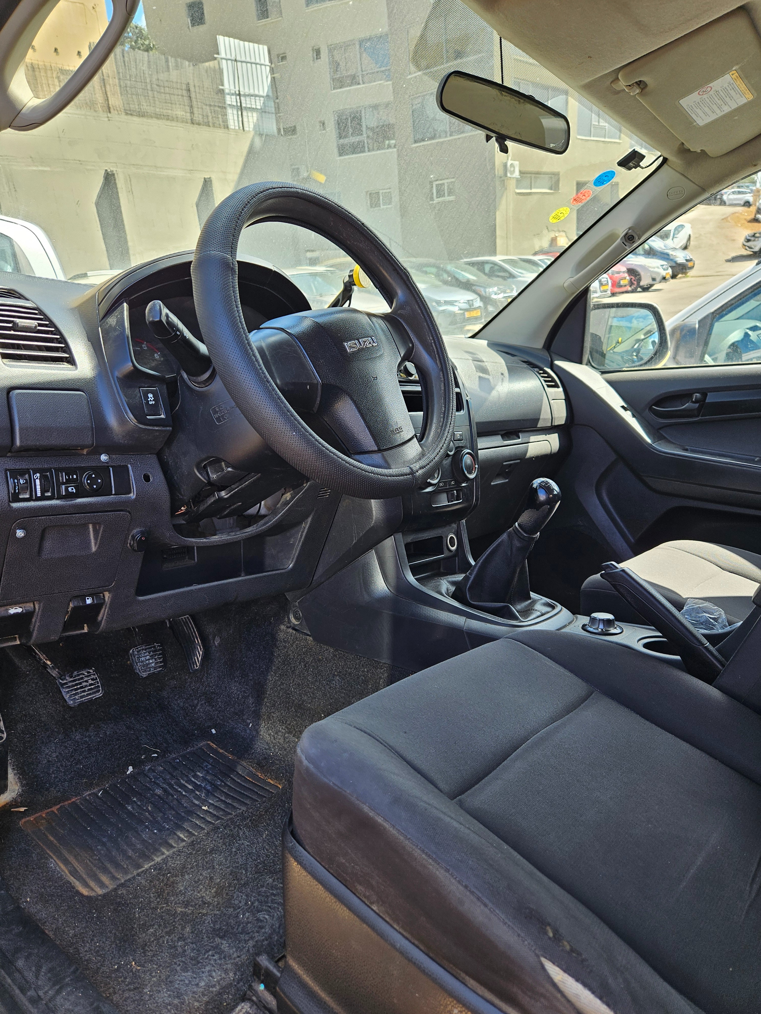 איסוזו, D-Max