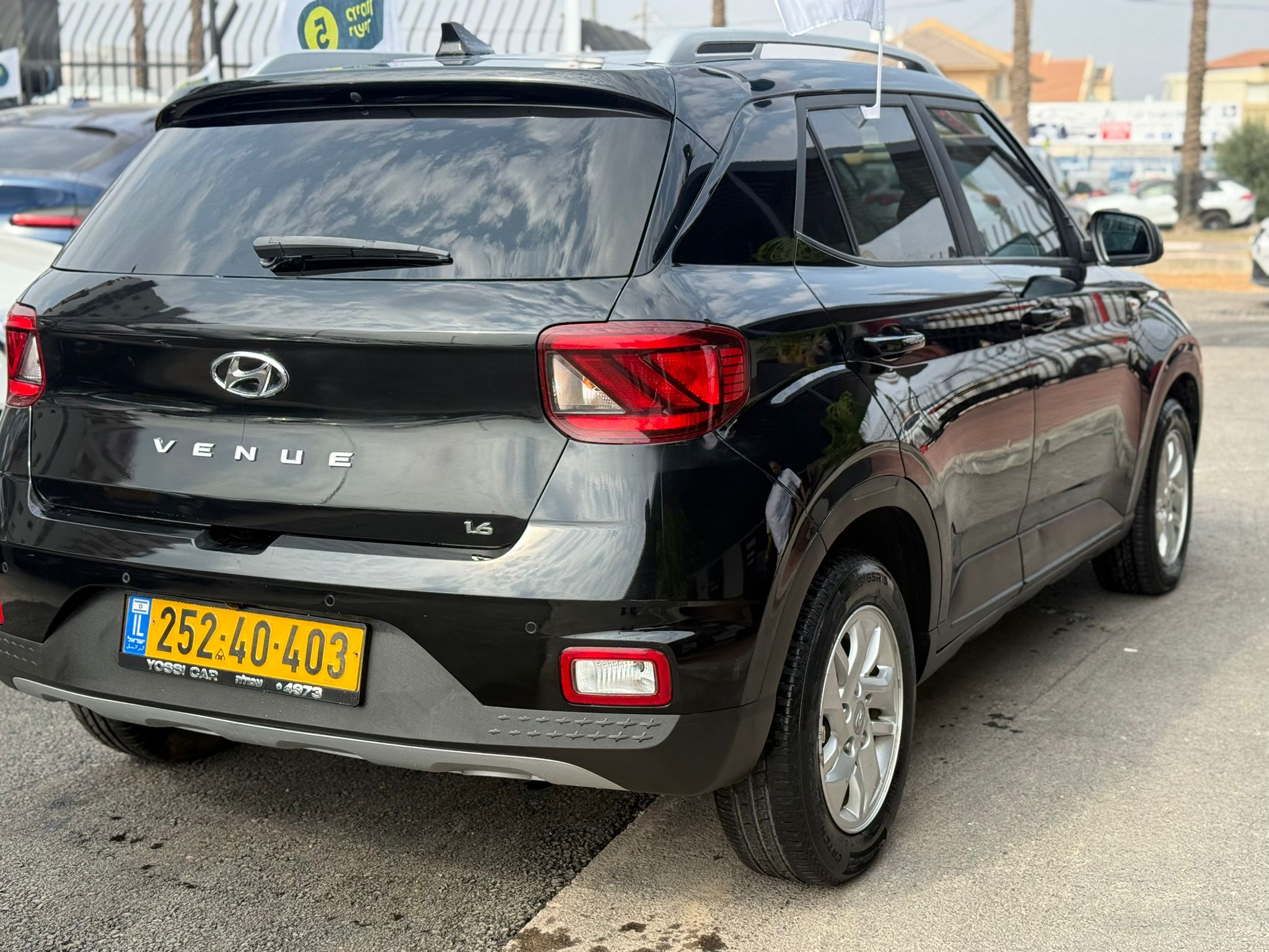 תמונות רכב יונדאי VENUE