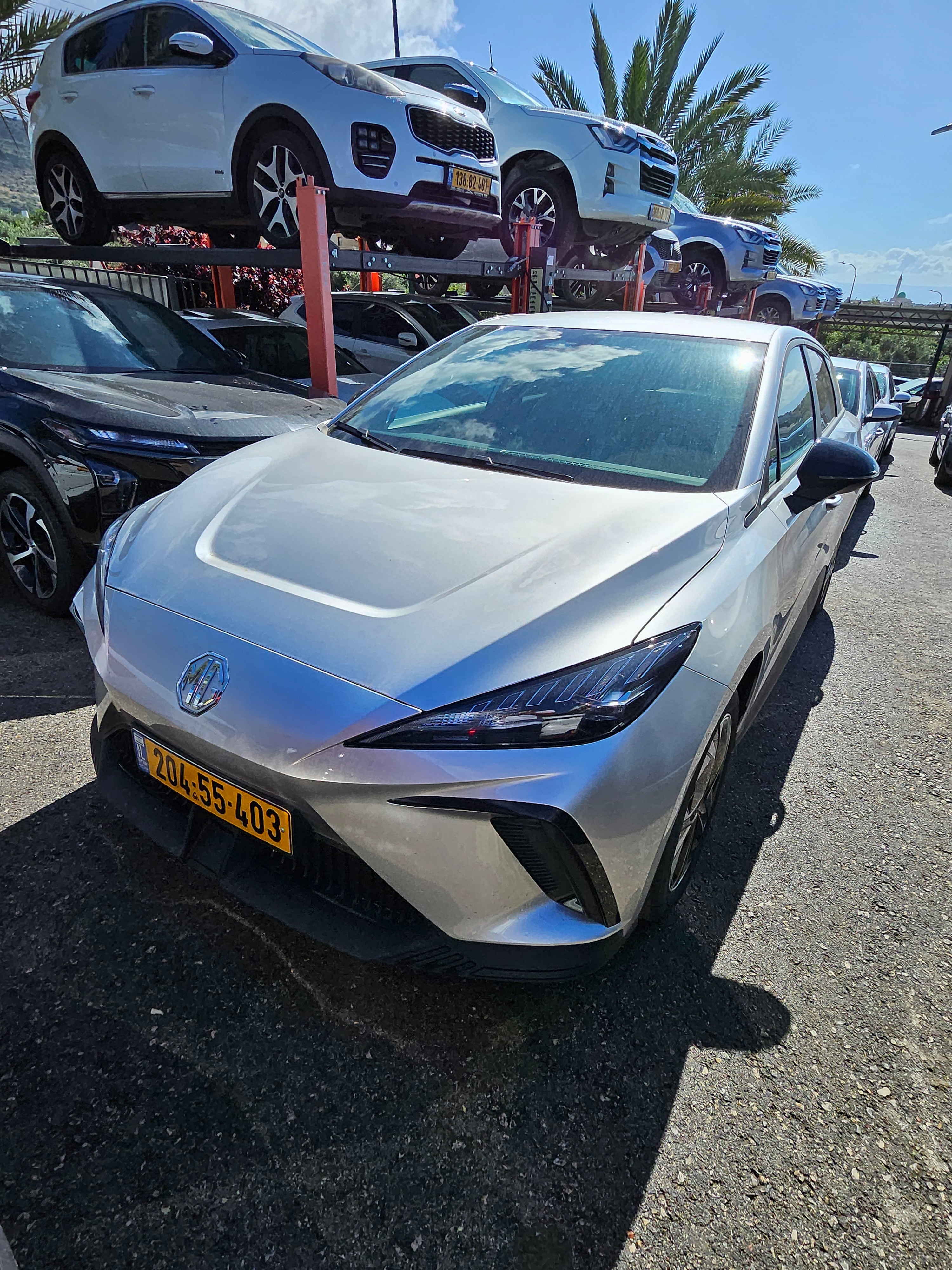 תמונות רכב MG MG4