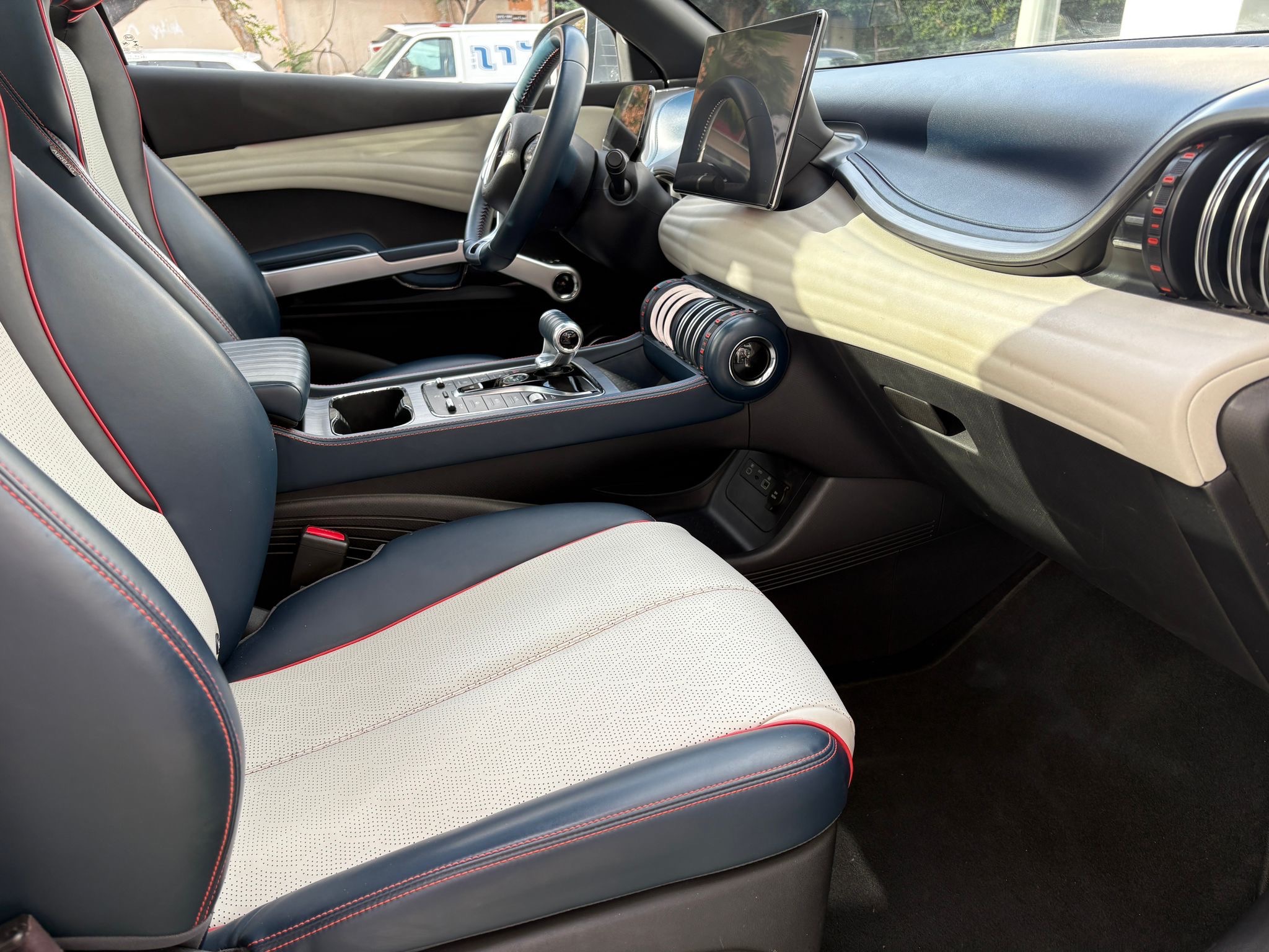 תמונות רכב בי ווי די ATTO 3