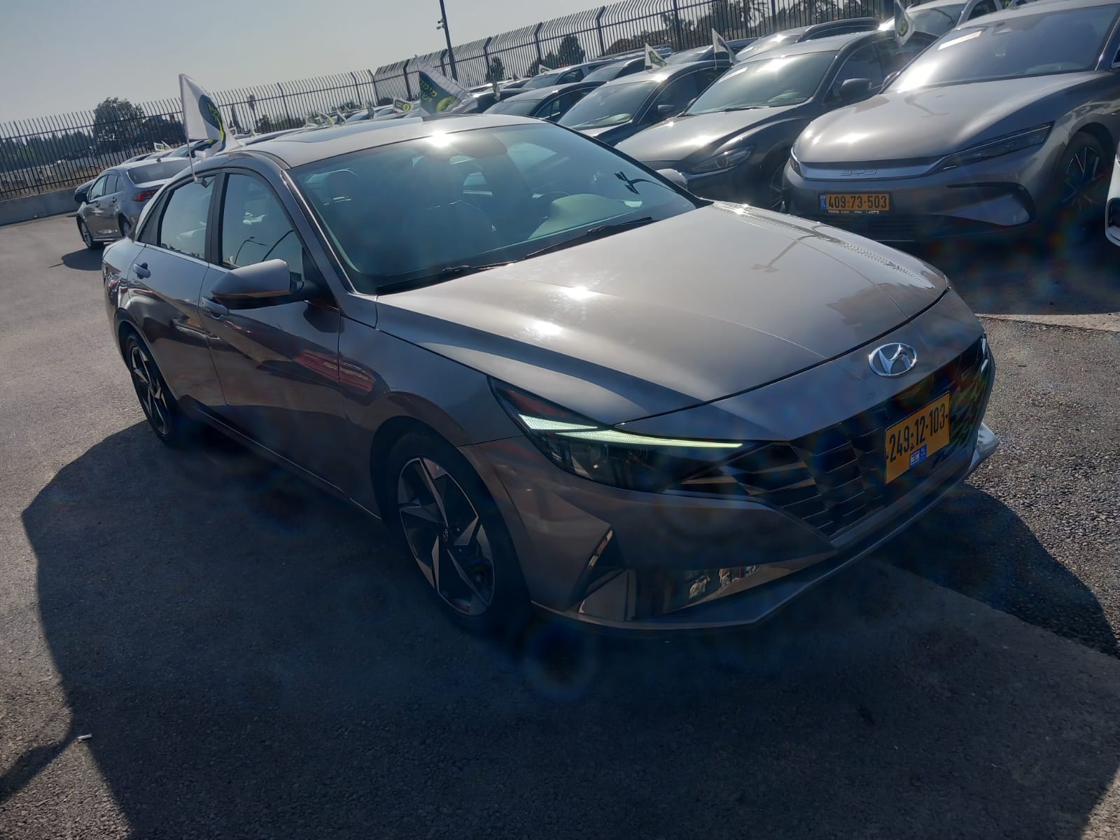 תמונות רכב יונדאי ELANTRA HEV