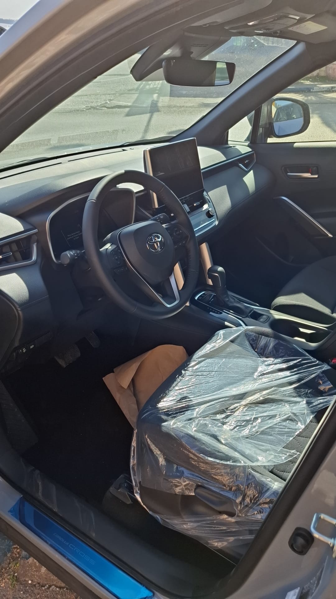 תמונות רכב טויוטה קורולה קרוס