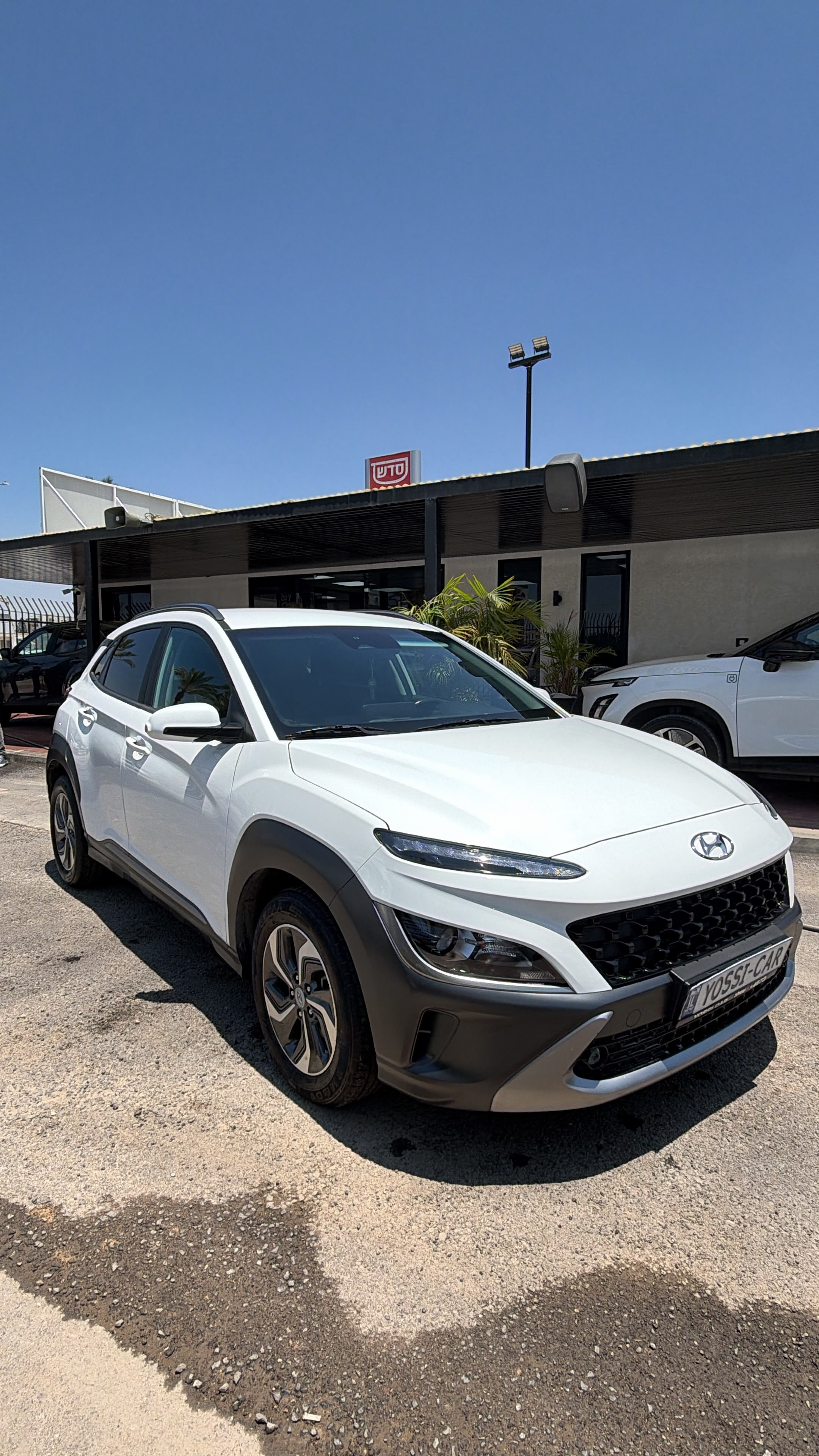 תמונות רכב יונדאי KONA HYBRID
