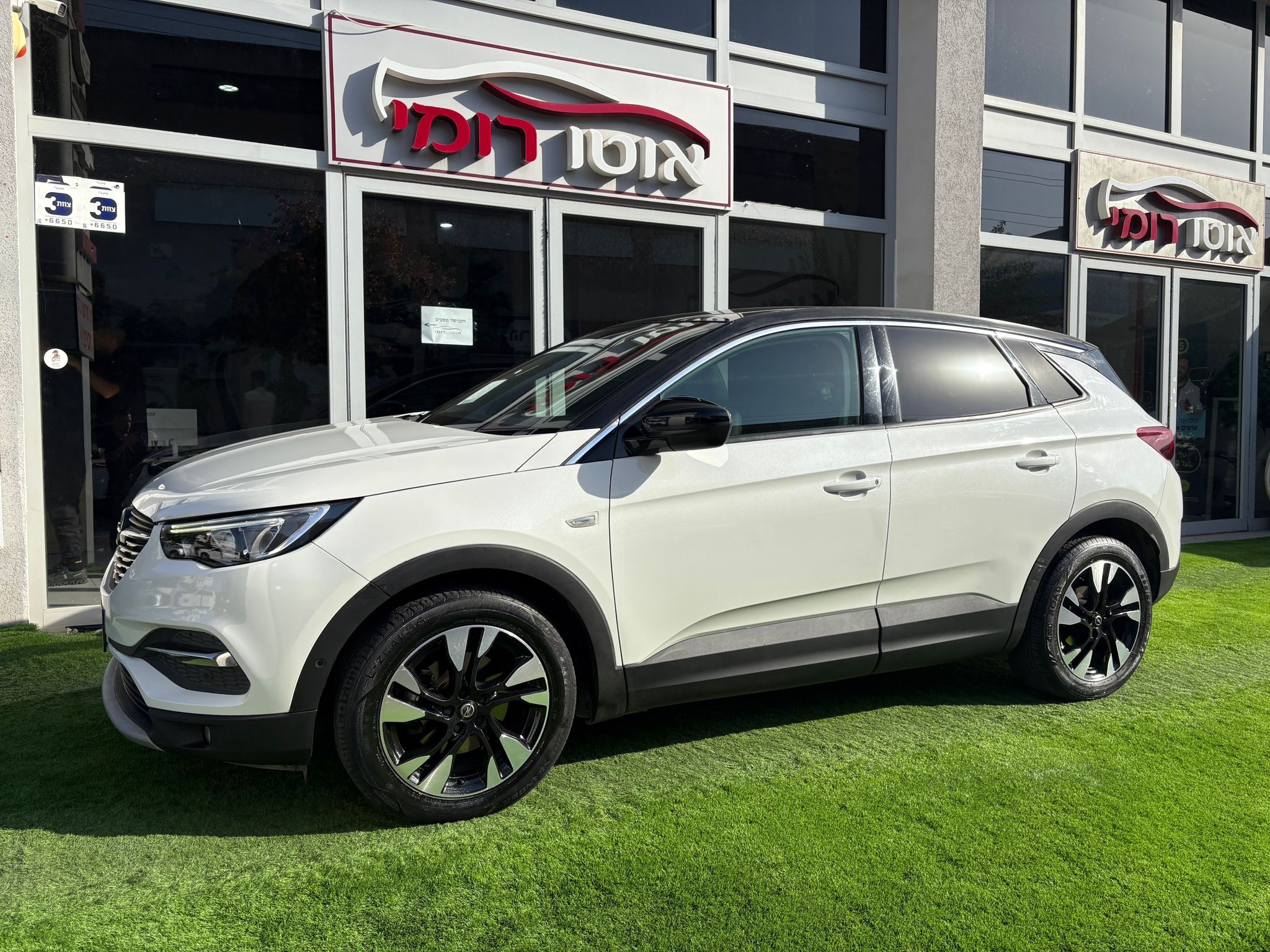 תמונות רכב אופל גרנדלנד-X