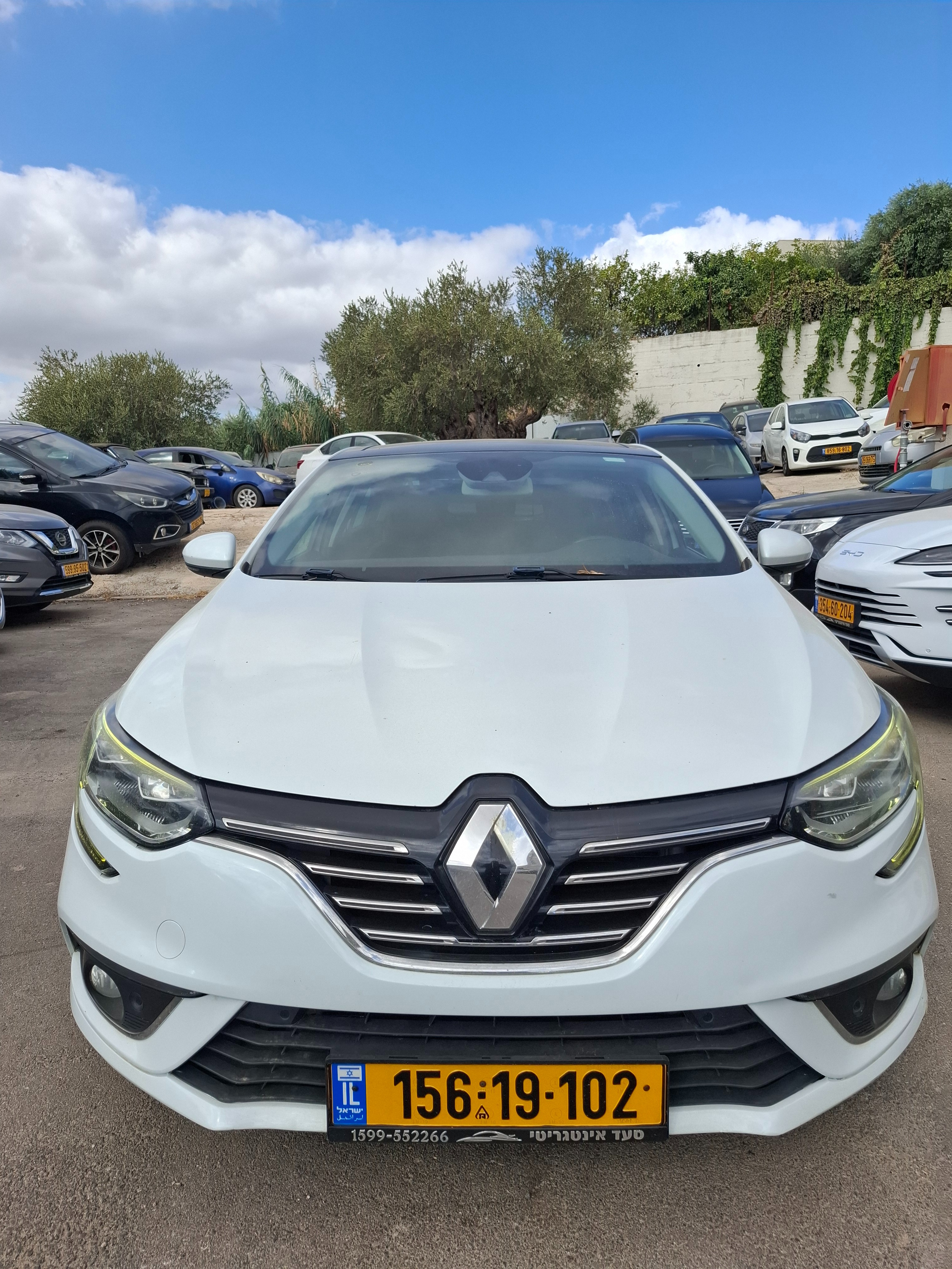 תמונות רכב רנו מגאן