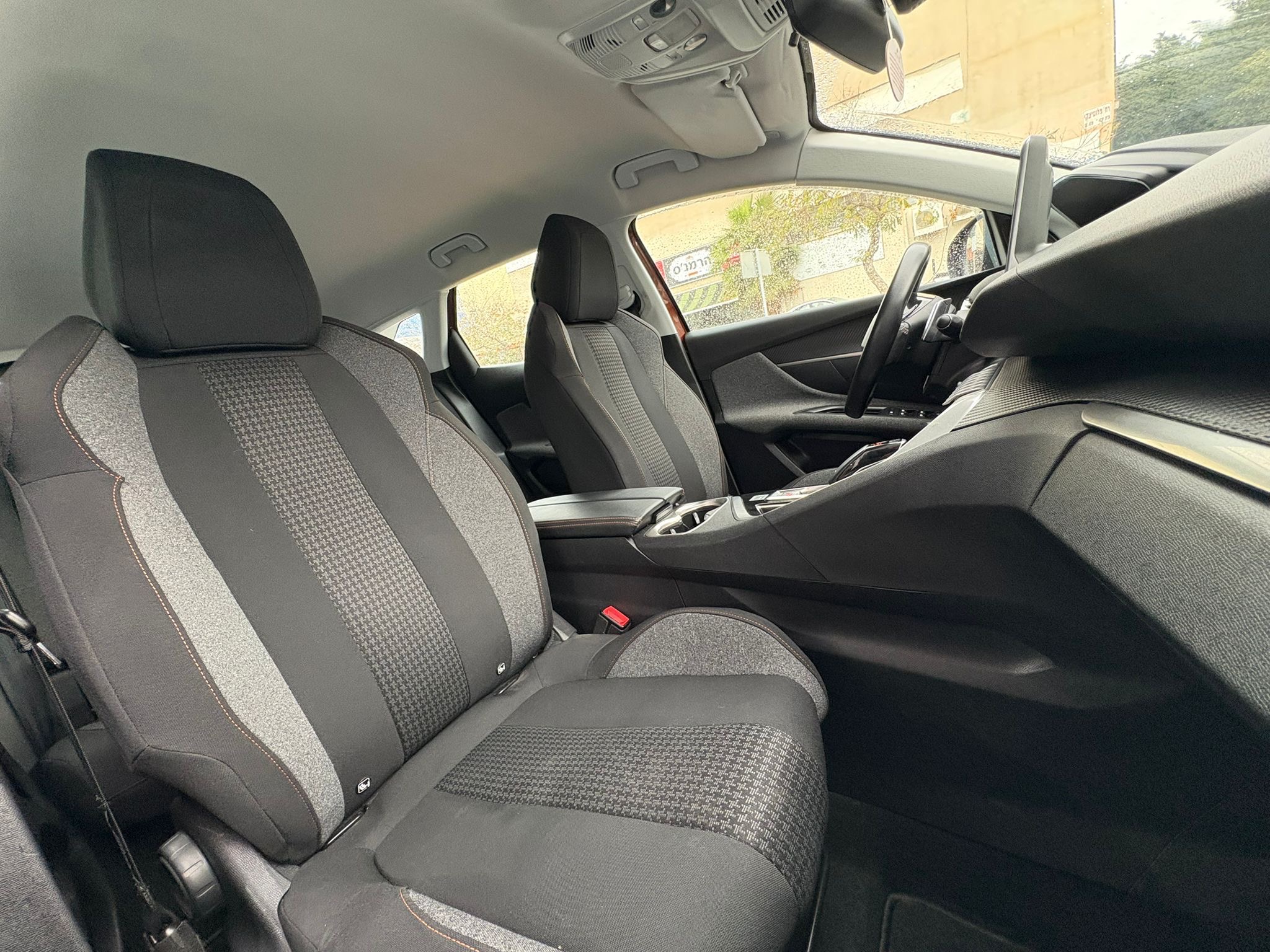 תמונות רכב פיג'ו 3008