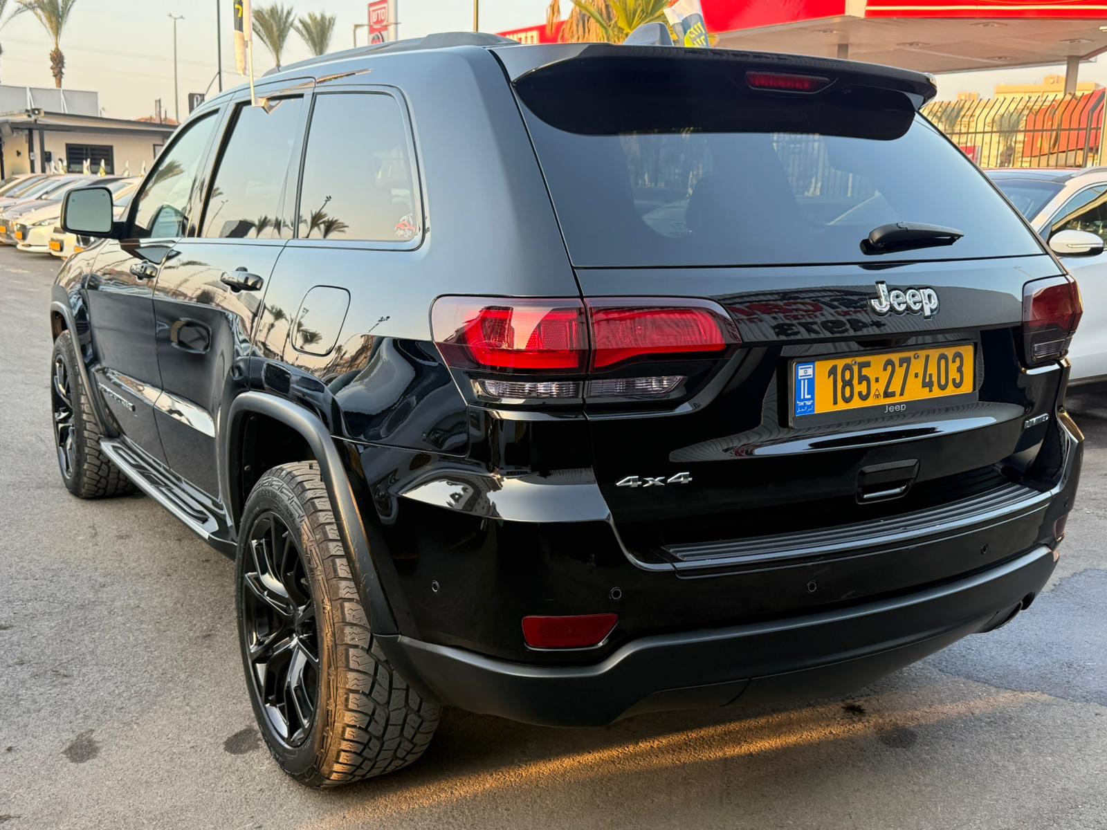 תמונות רכב ג'יפ GRAND CHEROKEE