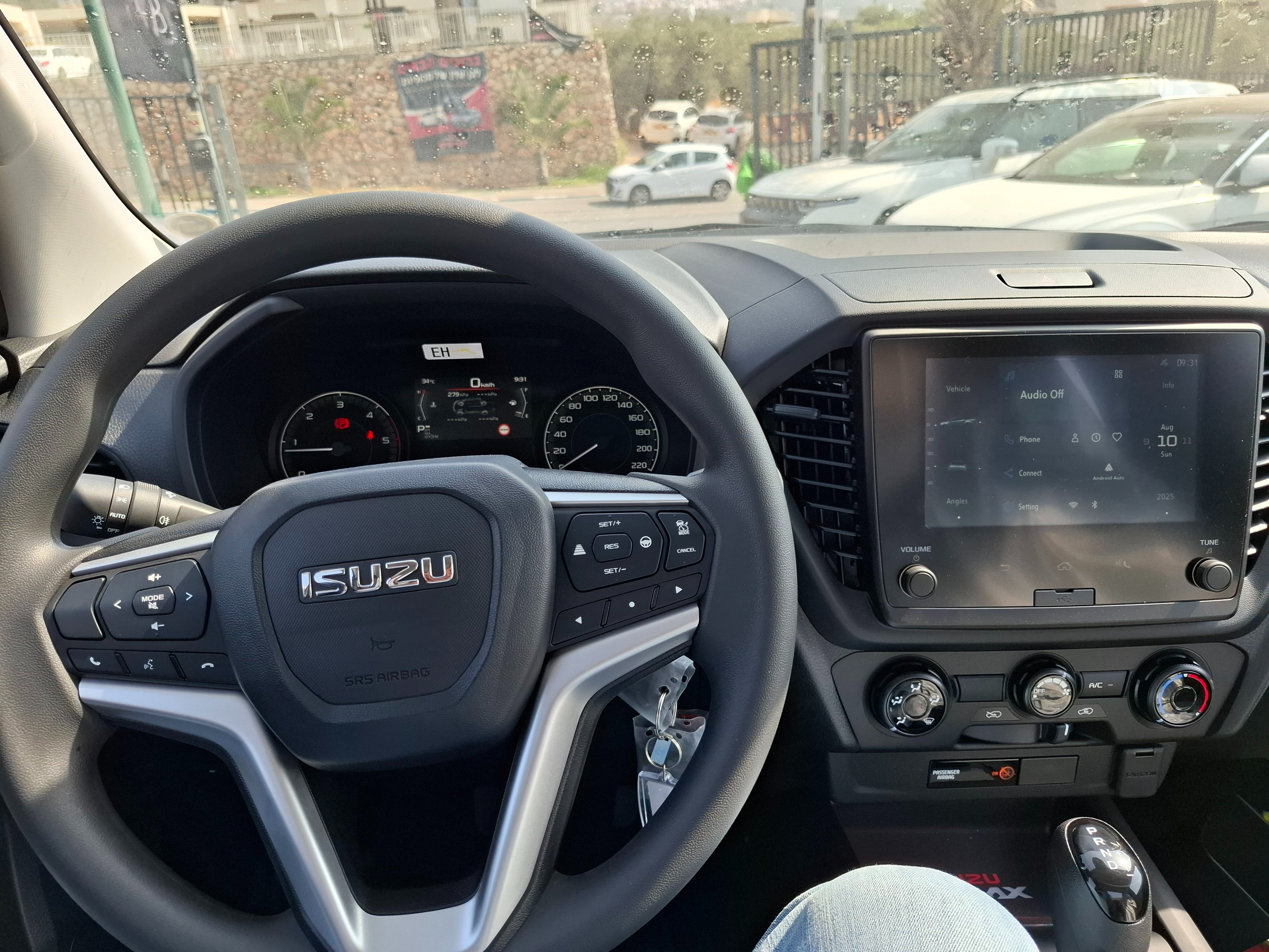 תמונות רכב איסוזו D-Max