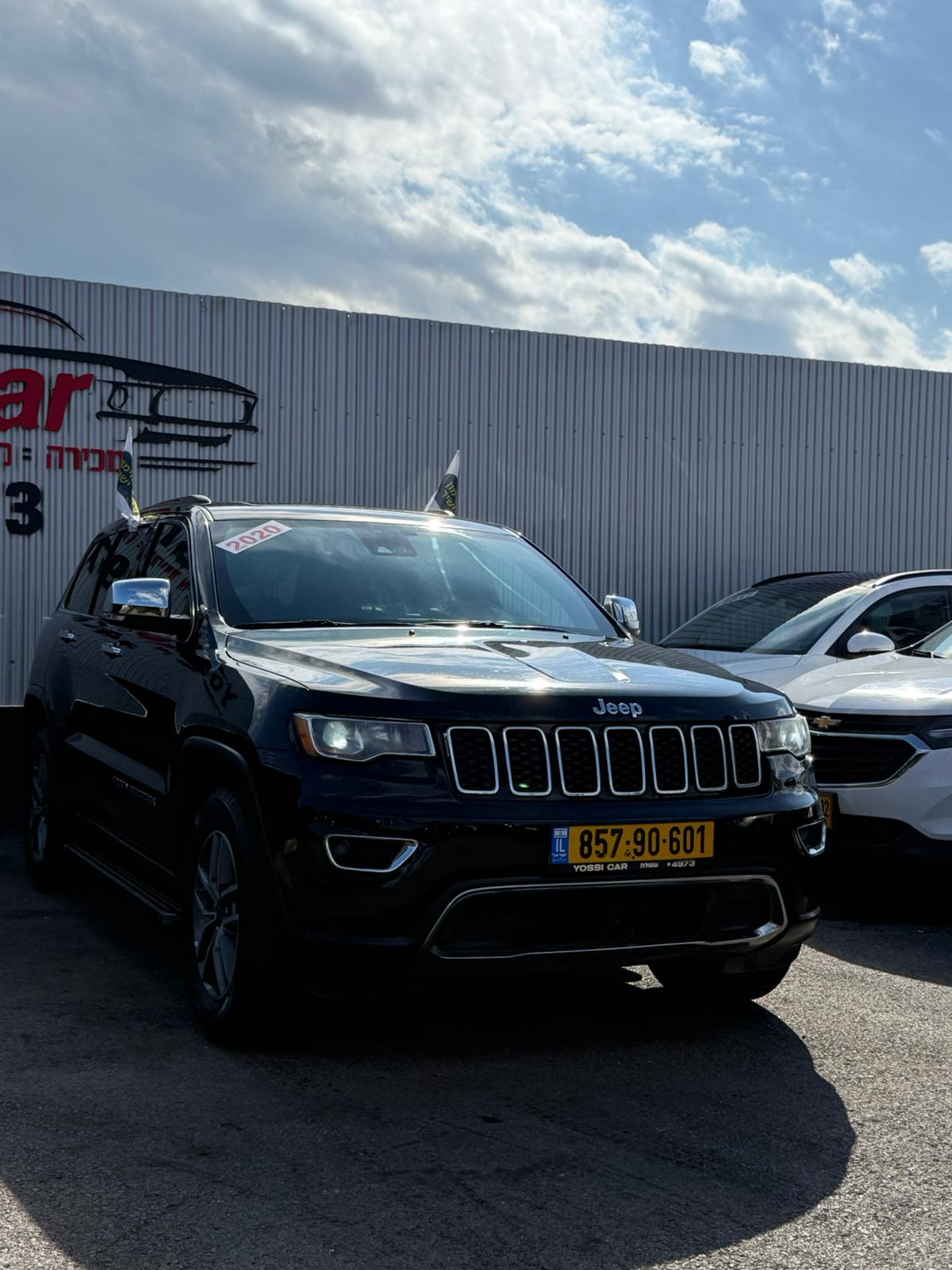תמונות רכב קרייזלר GRAND CHEROKEE