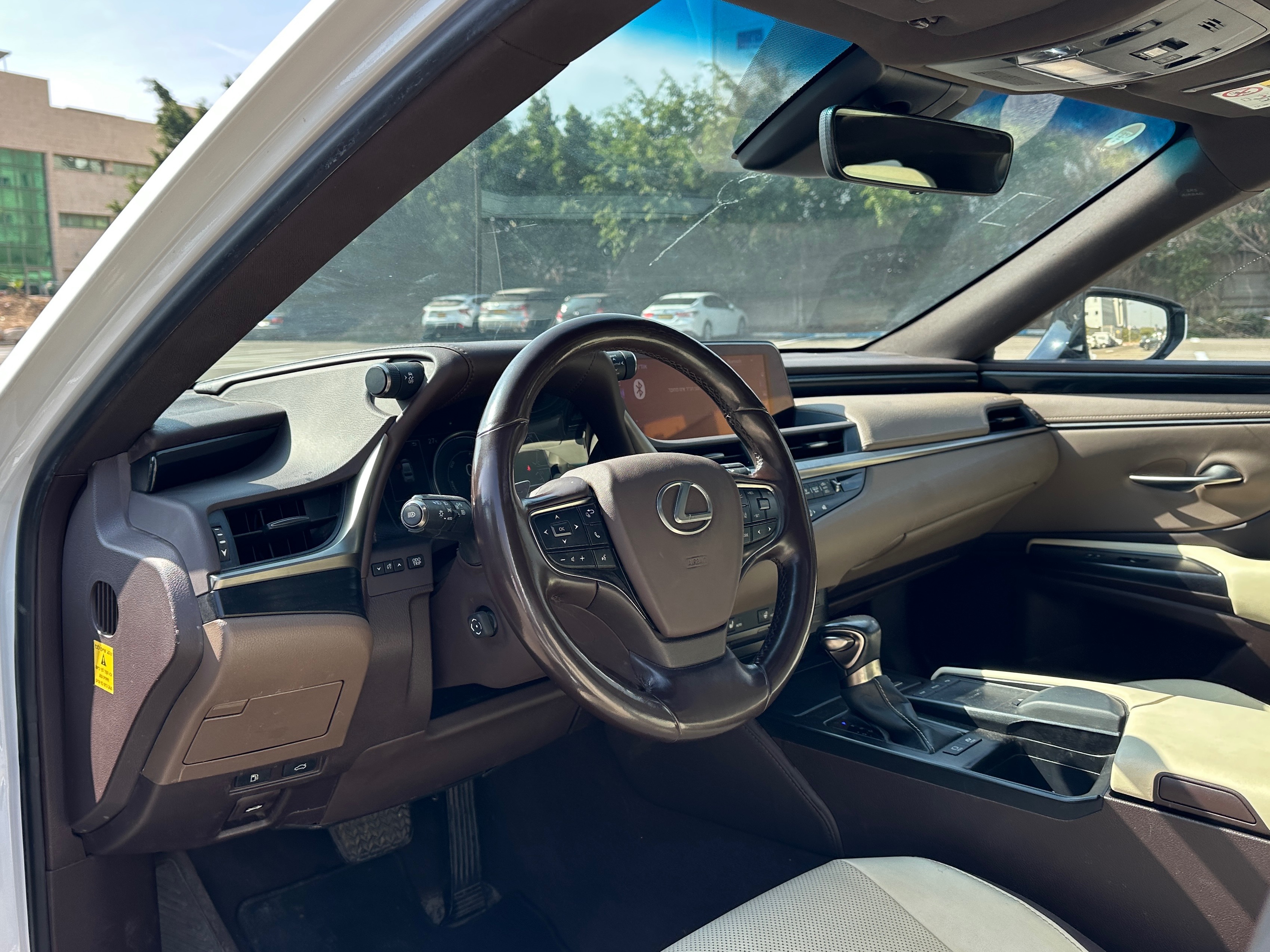 תמונות רכב לקסוס ES