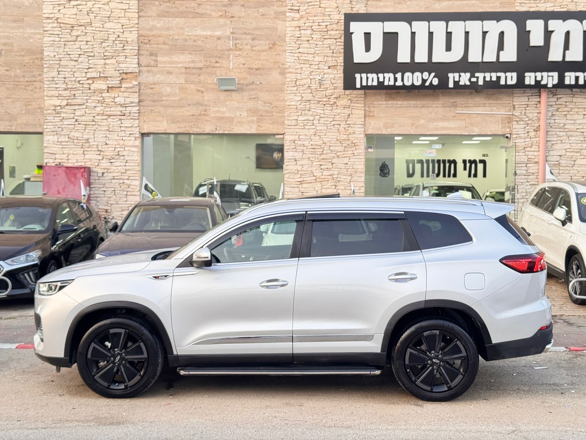 תמונות רכב צ'רי TIGGO 8 PRO