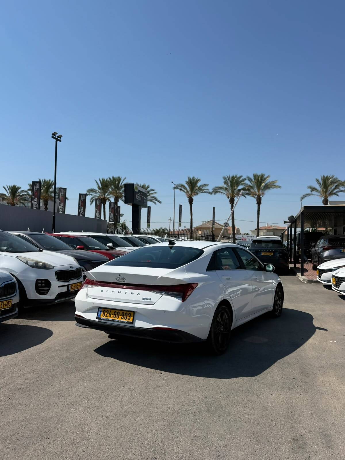 תמונות רכב יונדאי ELANTRA HEV