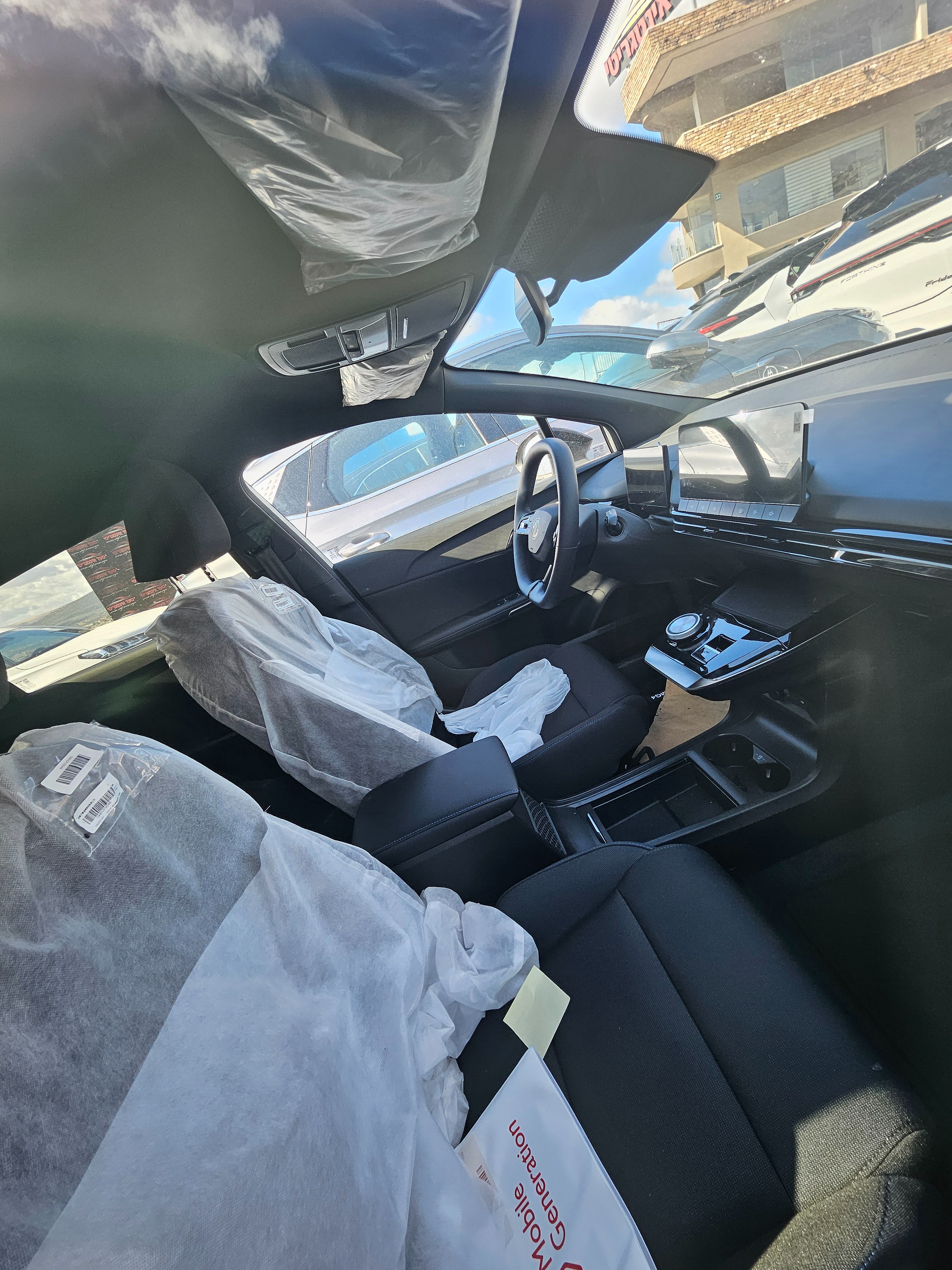 תמונות רכב MG MG4