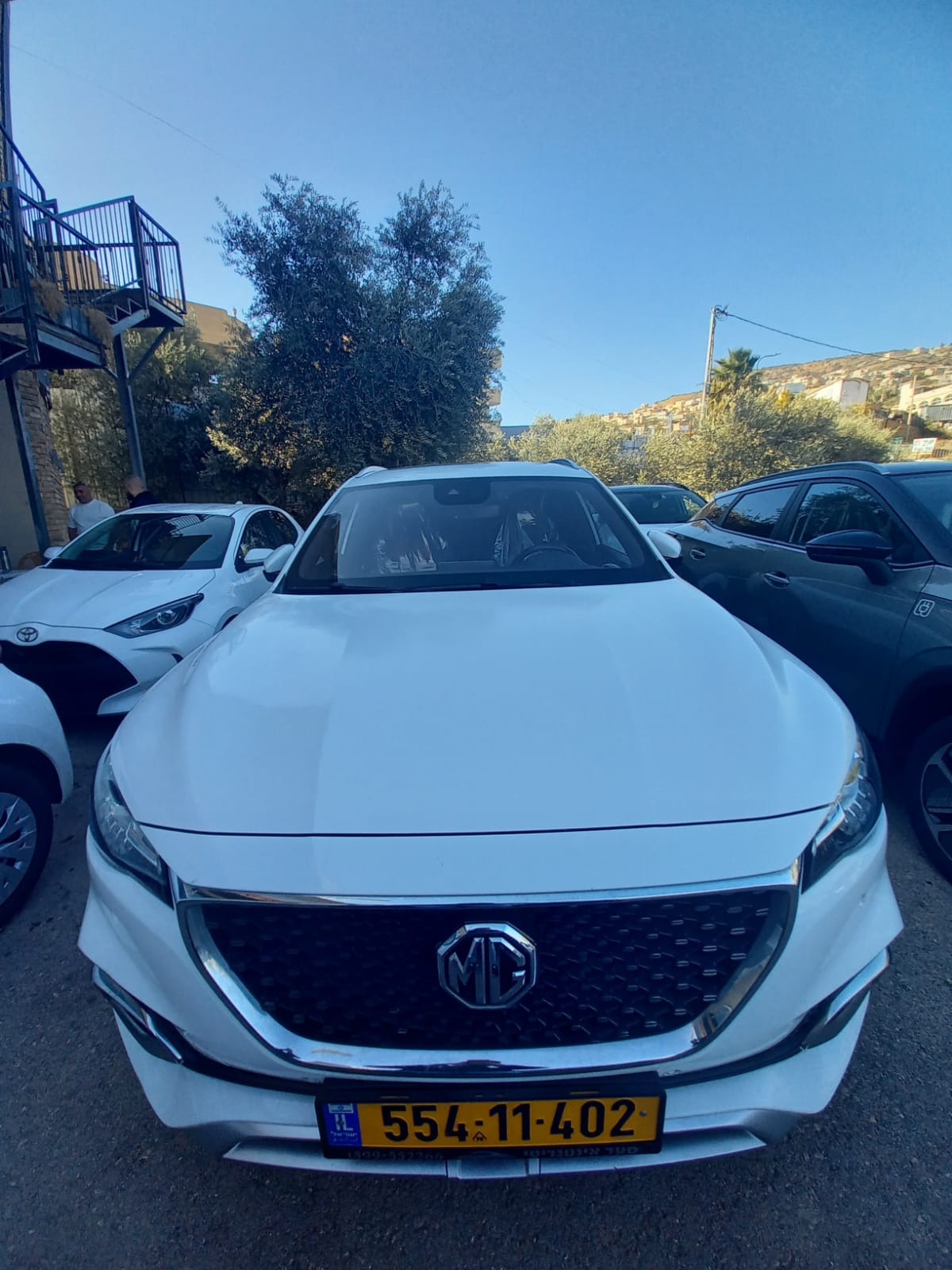 תמונות רכב יונדאי איוניק