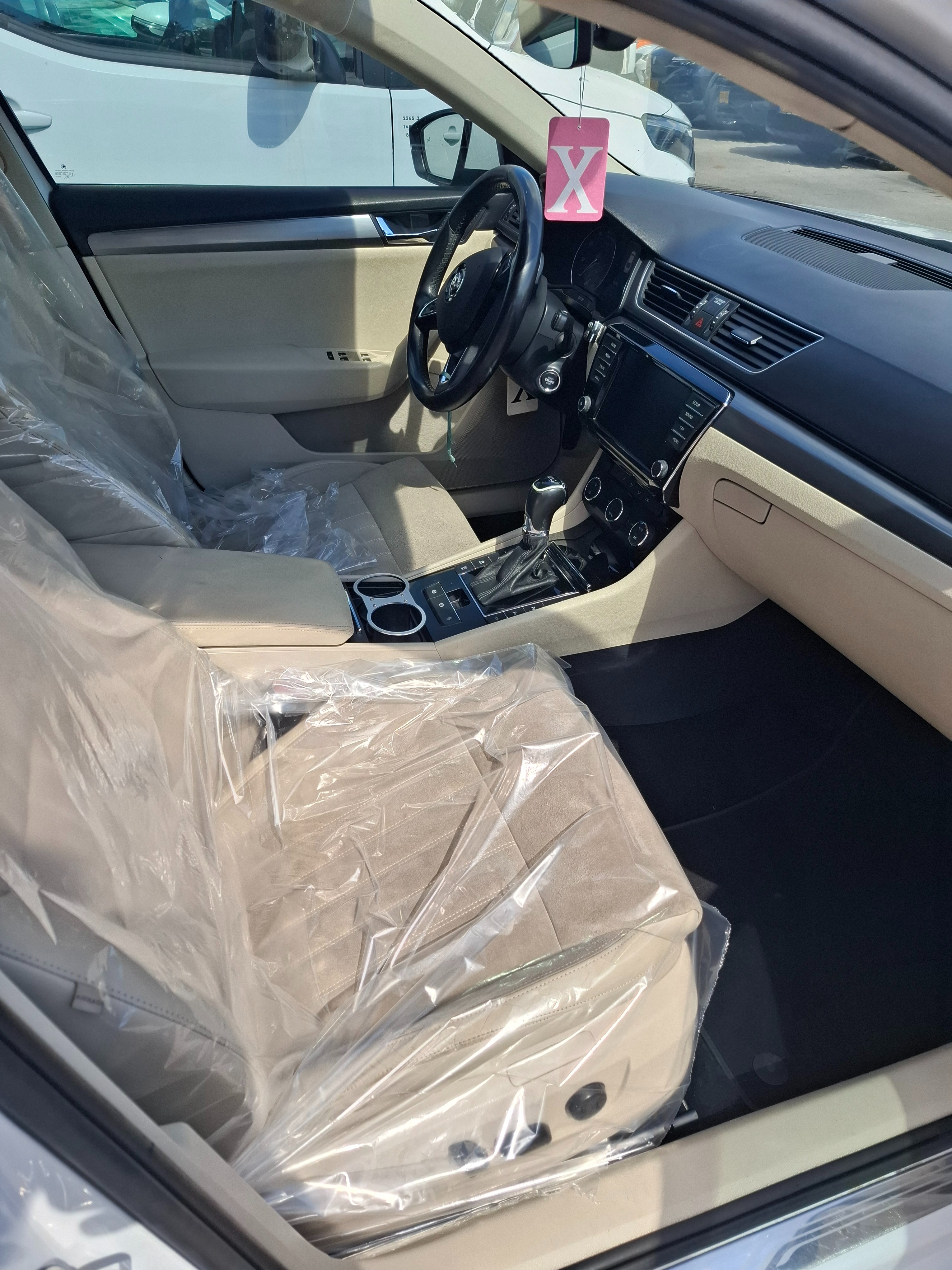 תמונות רכב סקודה סופרב