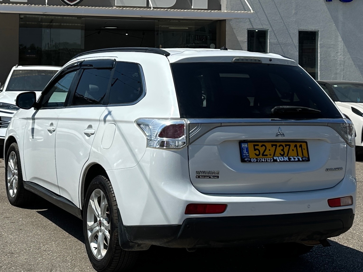 תמונות רכב מיצובישי אאוטלנדר