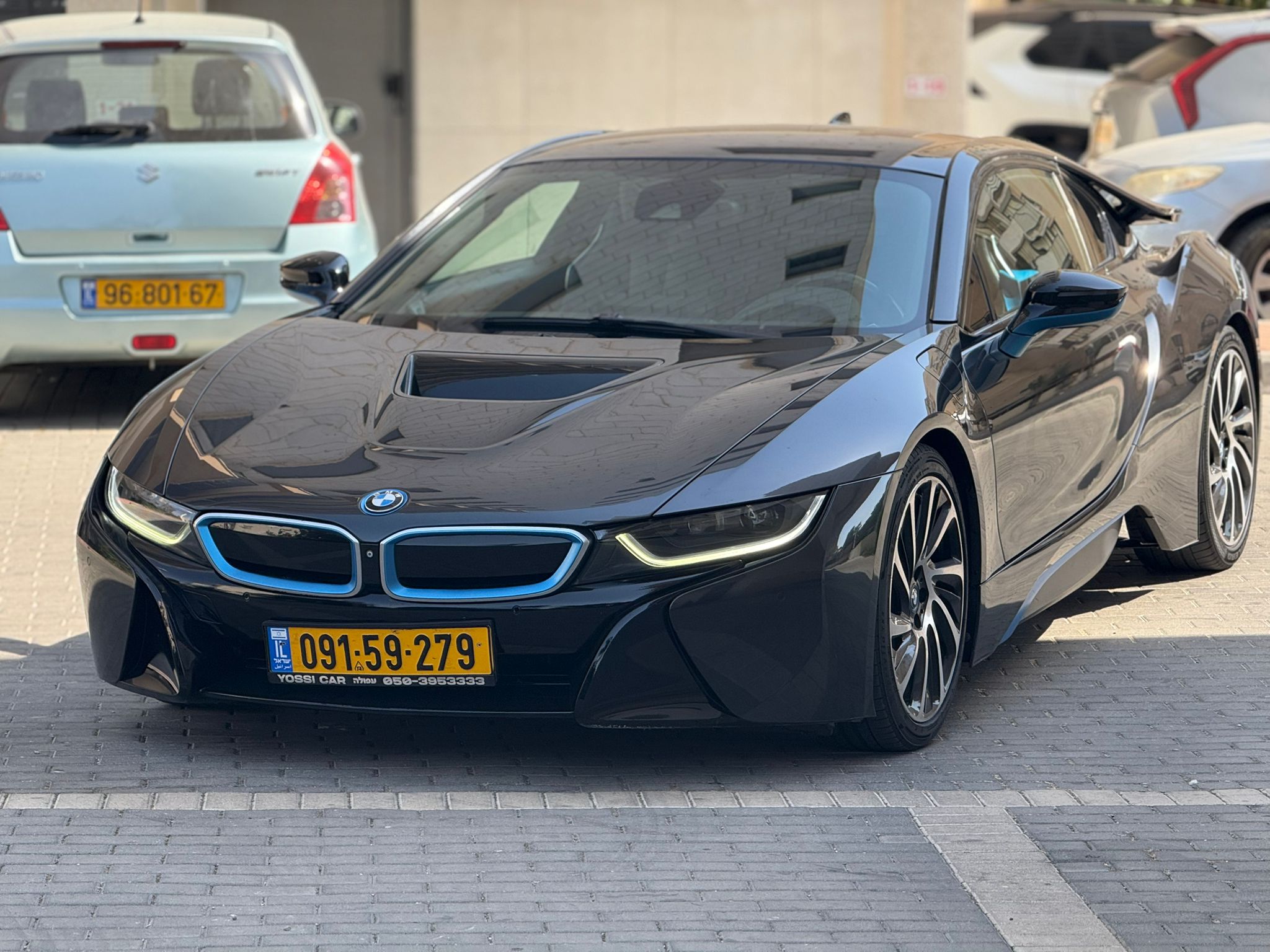 ב מ וו, I8 COUPE