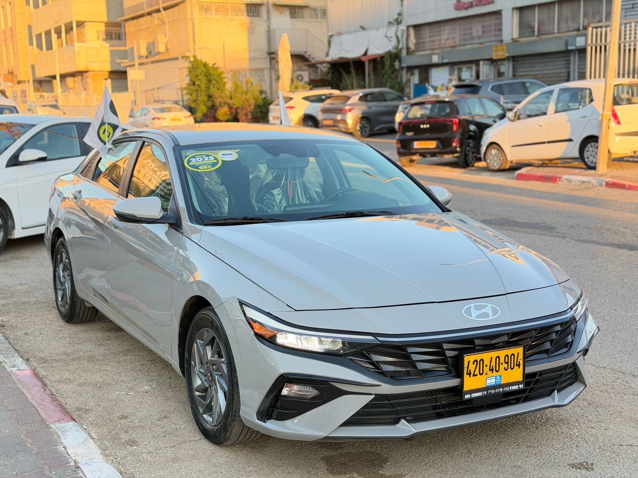 תמונות רכב יונדאי אלנטרה