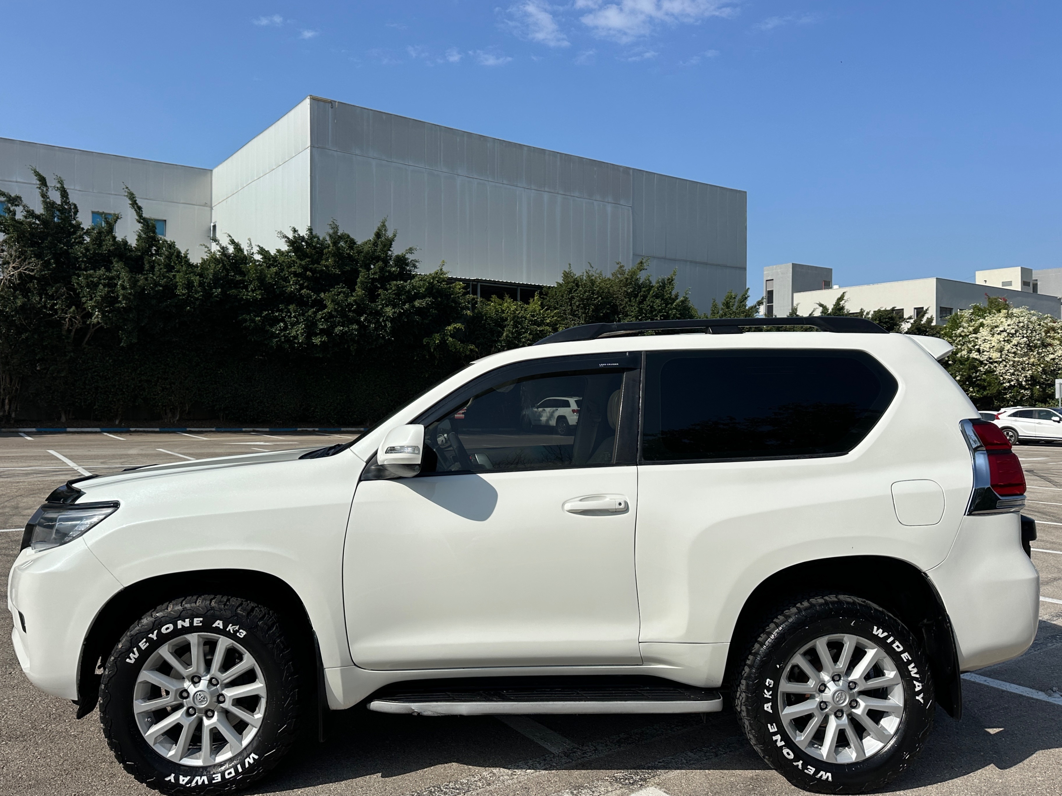 תמונות רכב טויוטה לנד קרוזר