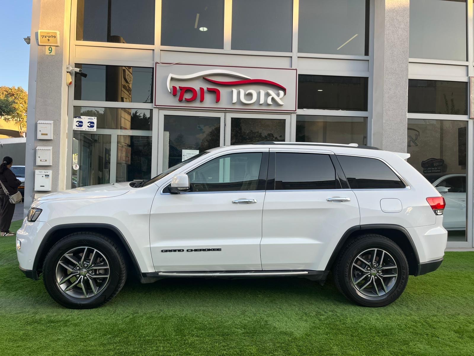 תמונות רכב ג'יפ גראנד צ'ירוקי