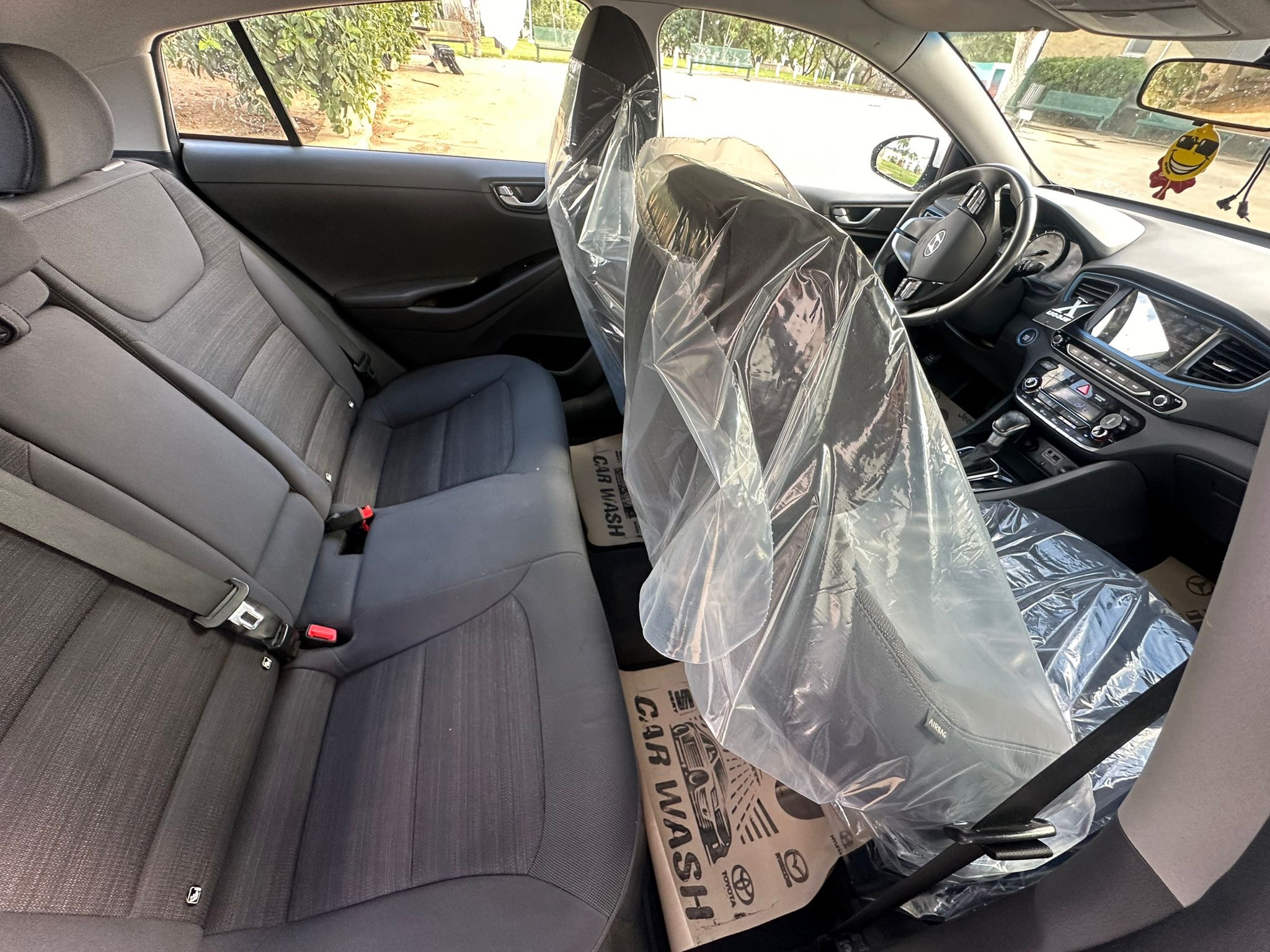 תמונות רכב יונדאי איוניק