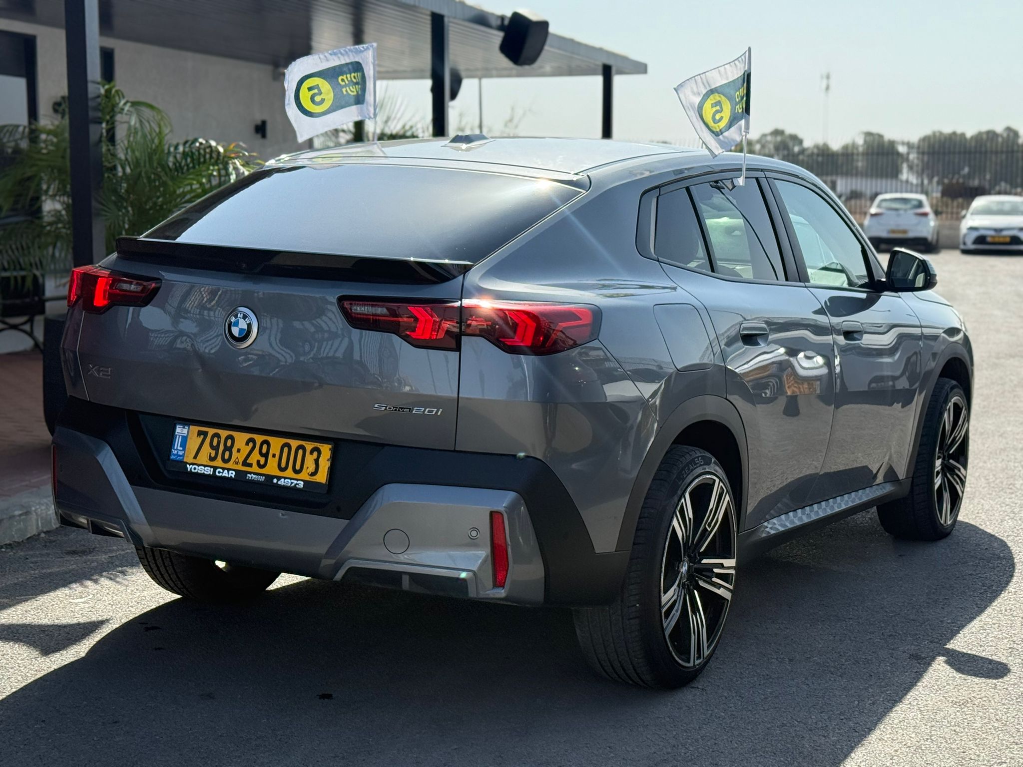 תמונות רכב ב מ וו X2 SDRIVE20I