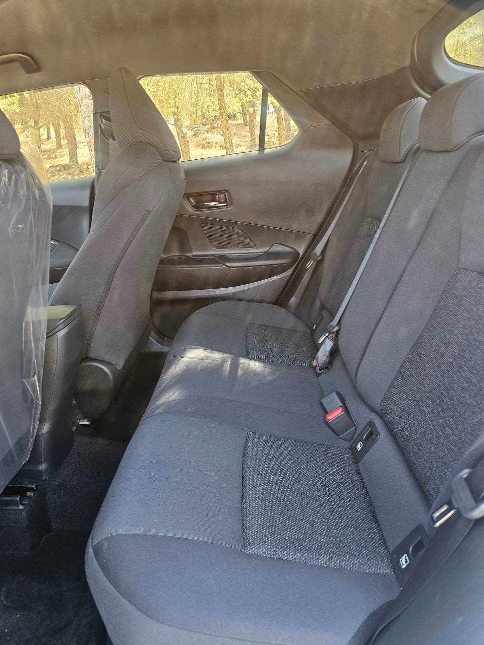 תמונות רכב טויוטה C-HR