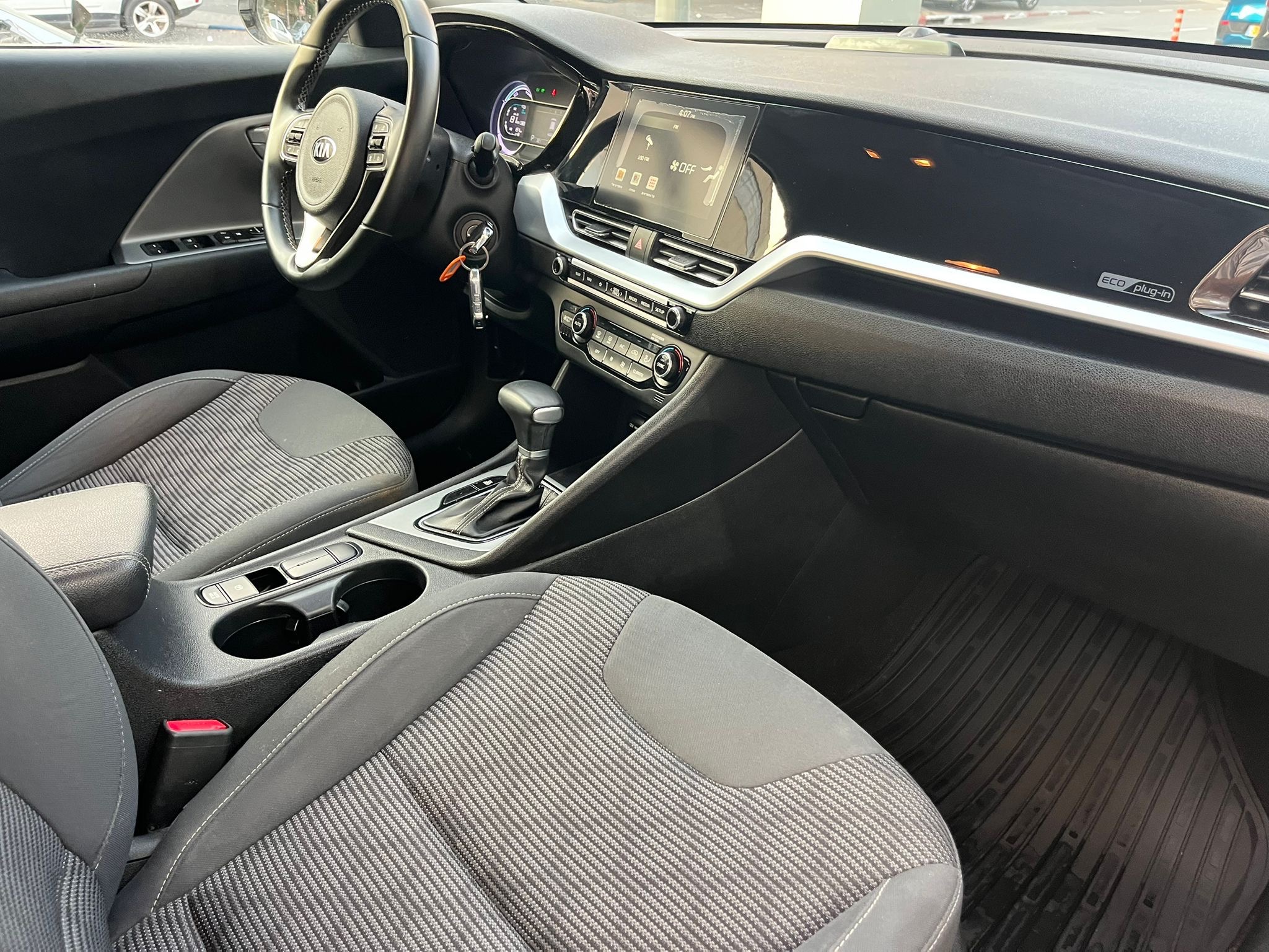 תמונות רכב קיה נירו