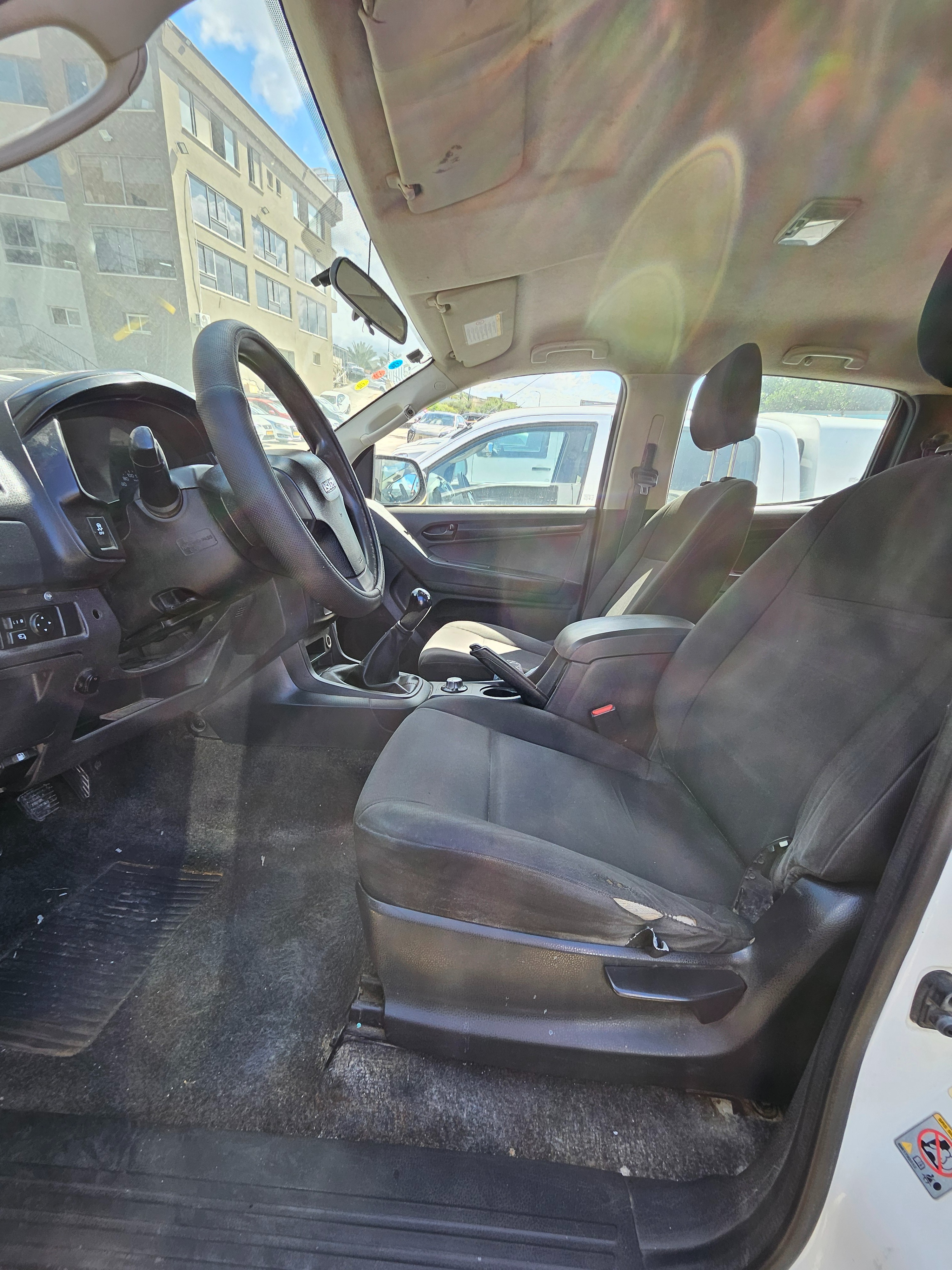 תמונות רכב איסוזו D-Max