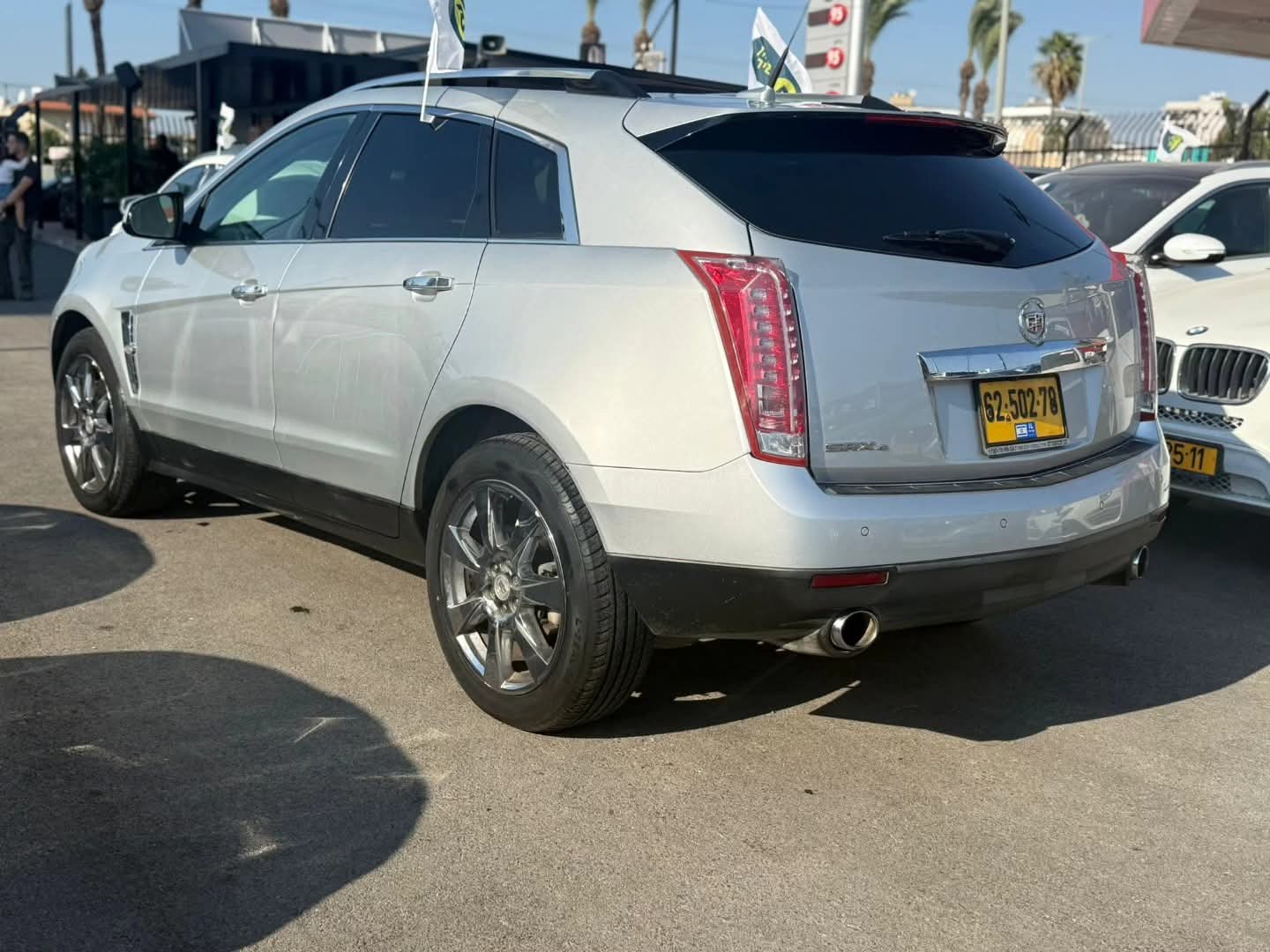 תמונות רכב קאדילאק SRX