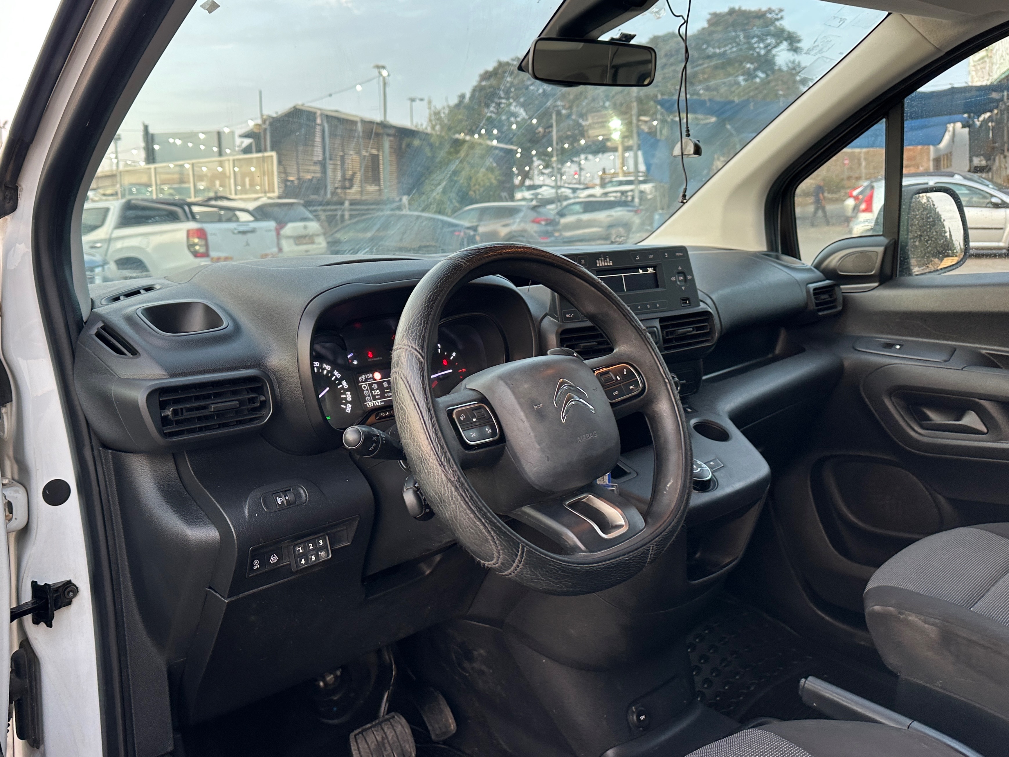 תמונות רכב סיטרואן ברלינגו