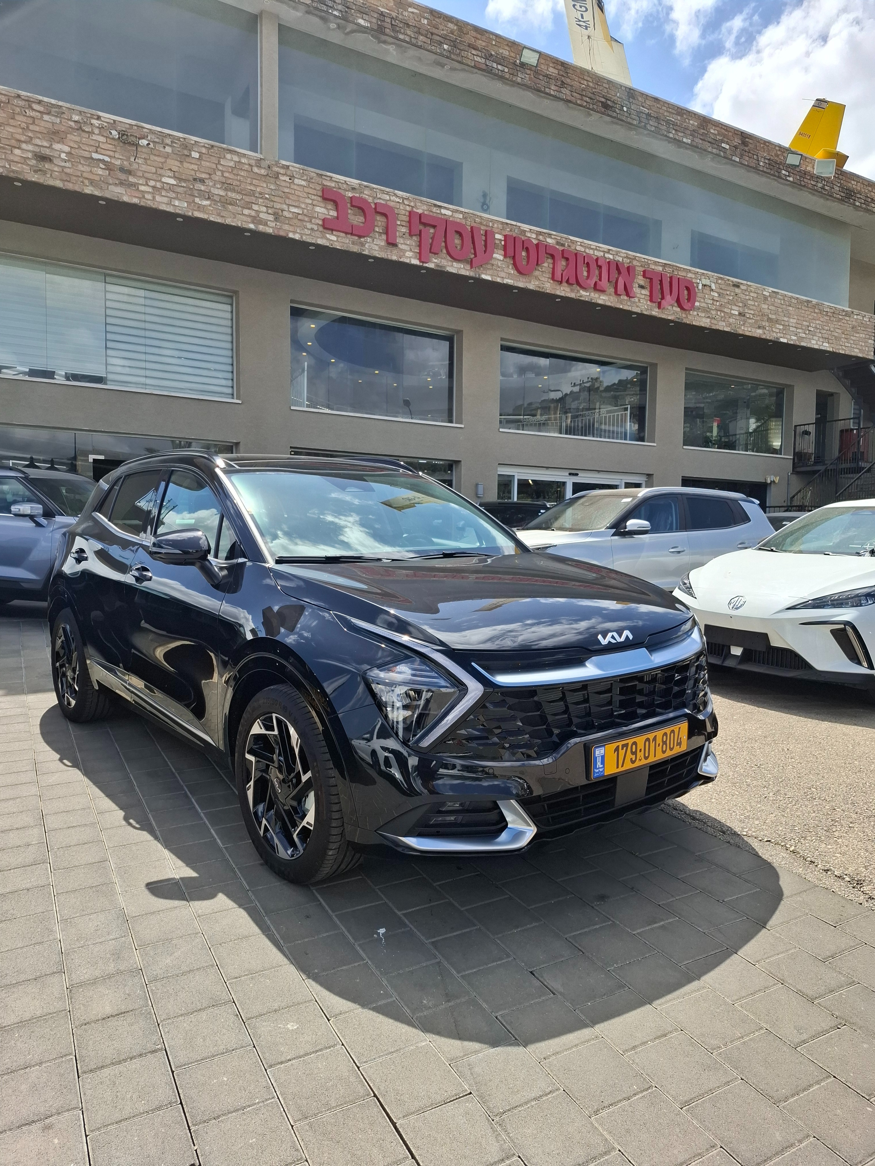 קיה, ספורטז'