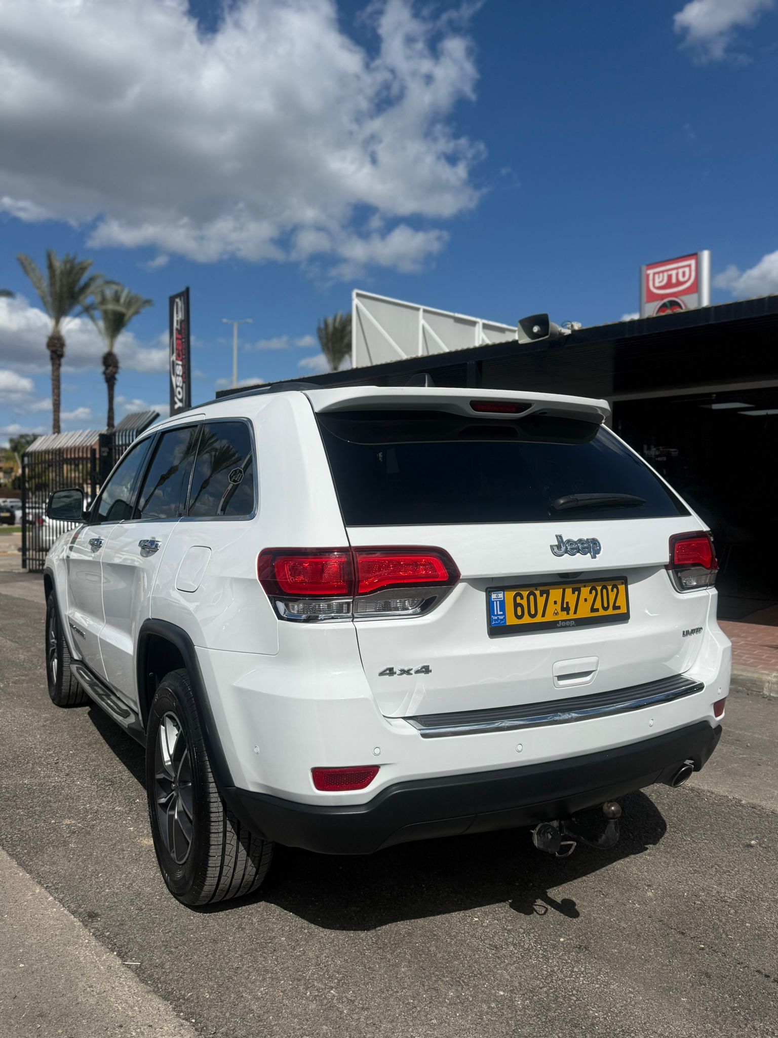 תמונות רכב ג'יפ GRAND CHEROKEE
