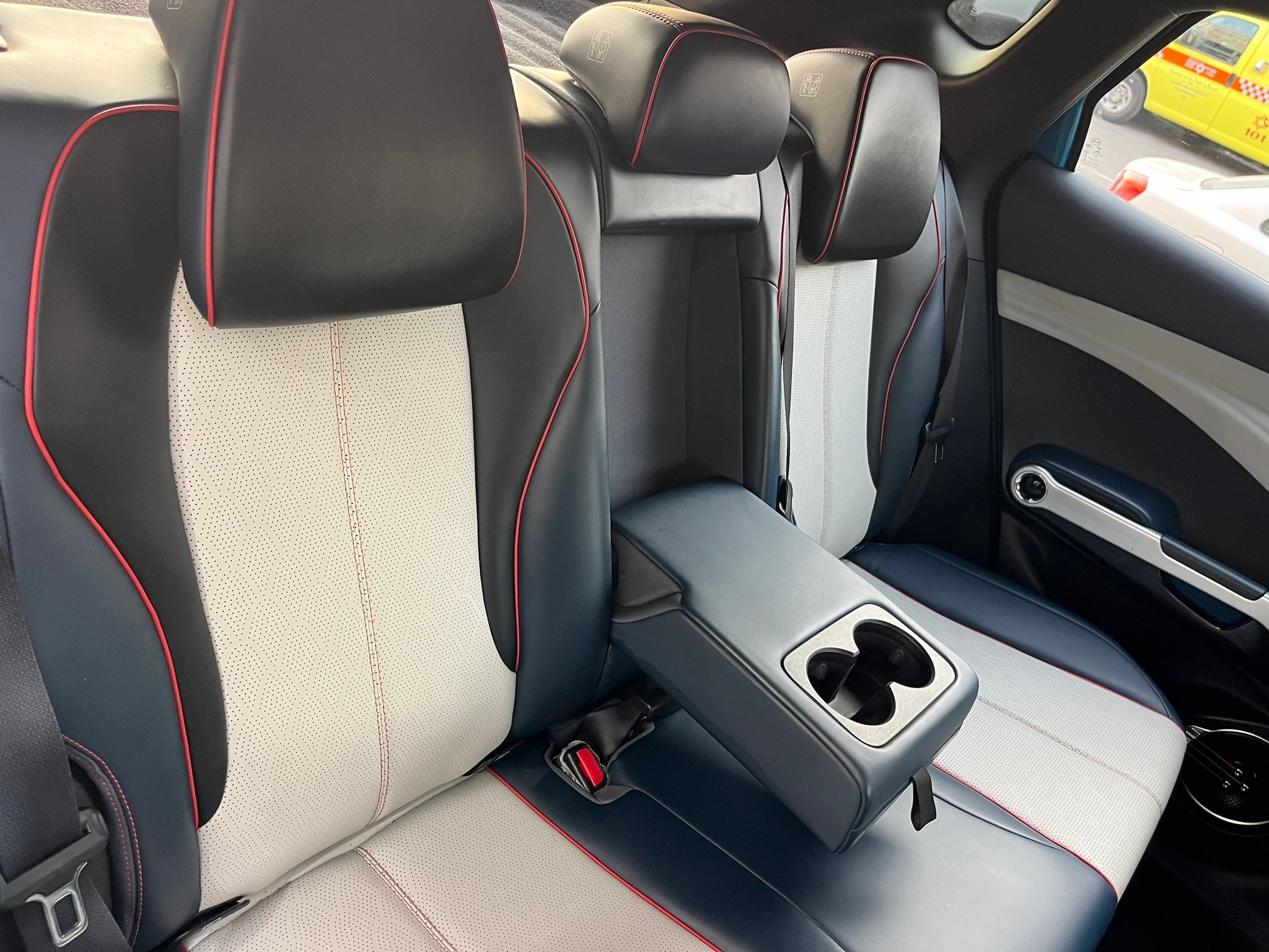 תמונות רכב בי ווי די ATTO 3