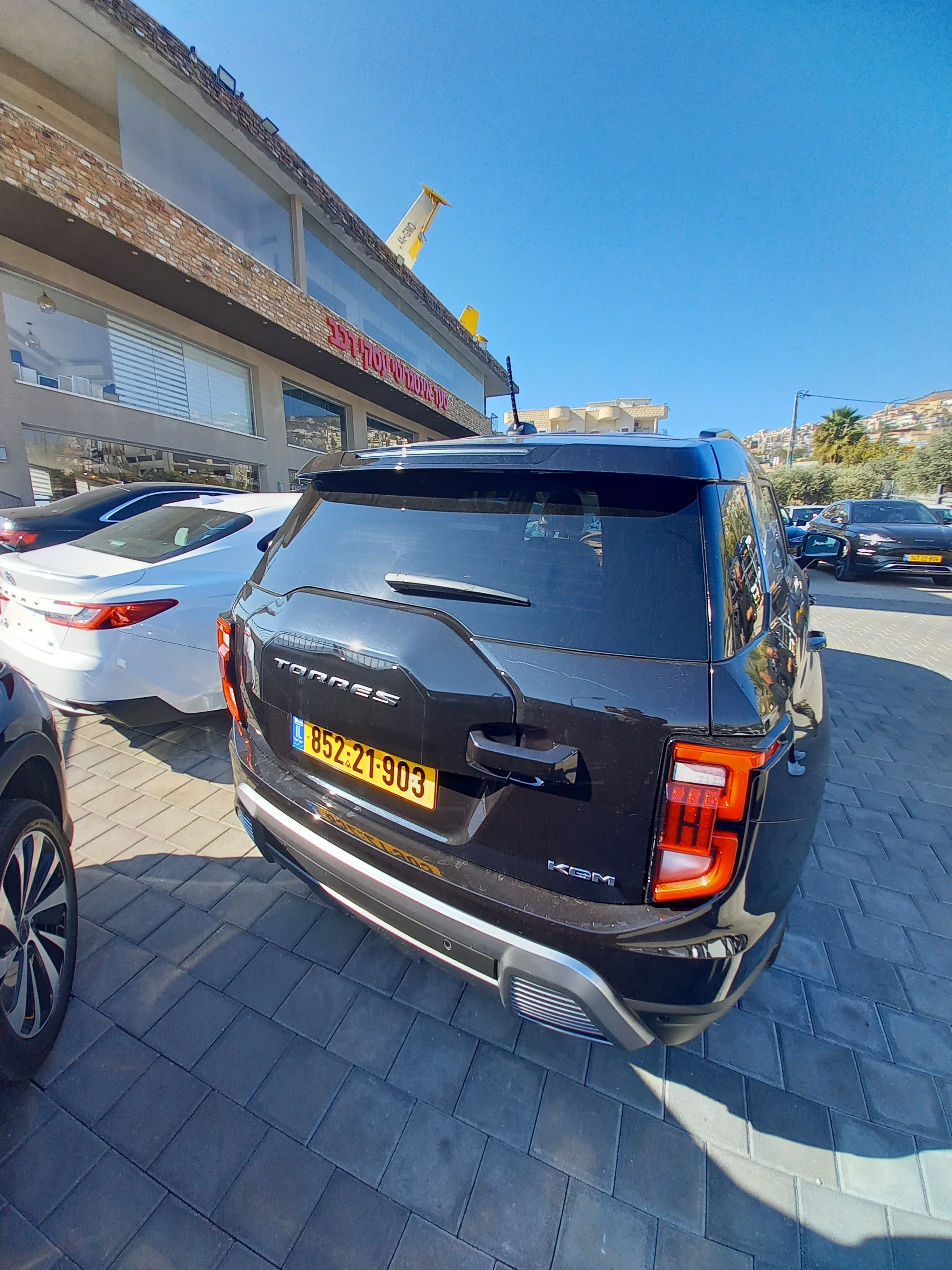 תמונות רכב קיי גי מוביליט טורס