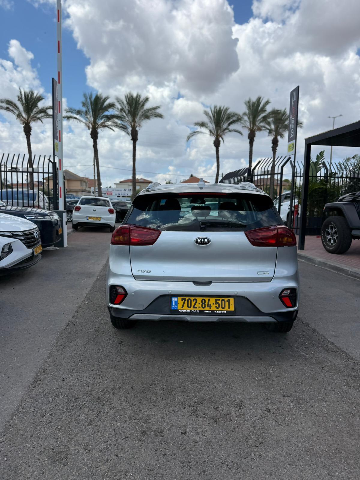 תמונות רכב קיה NIRO
