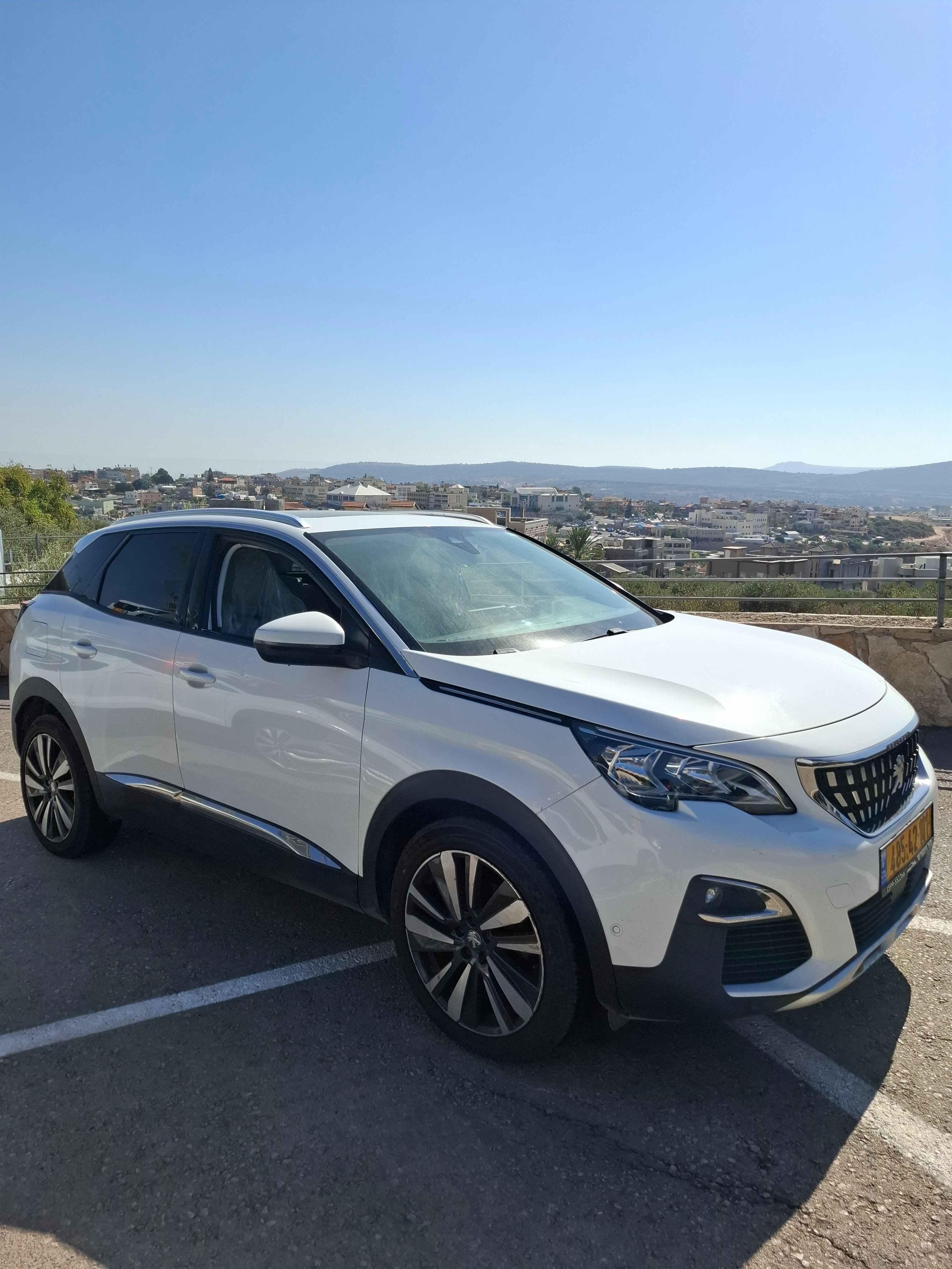 תמונות רכב פיג'ו 3008