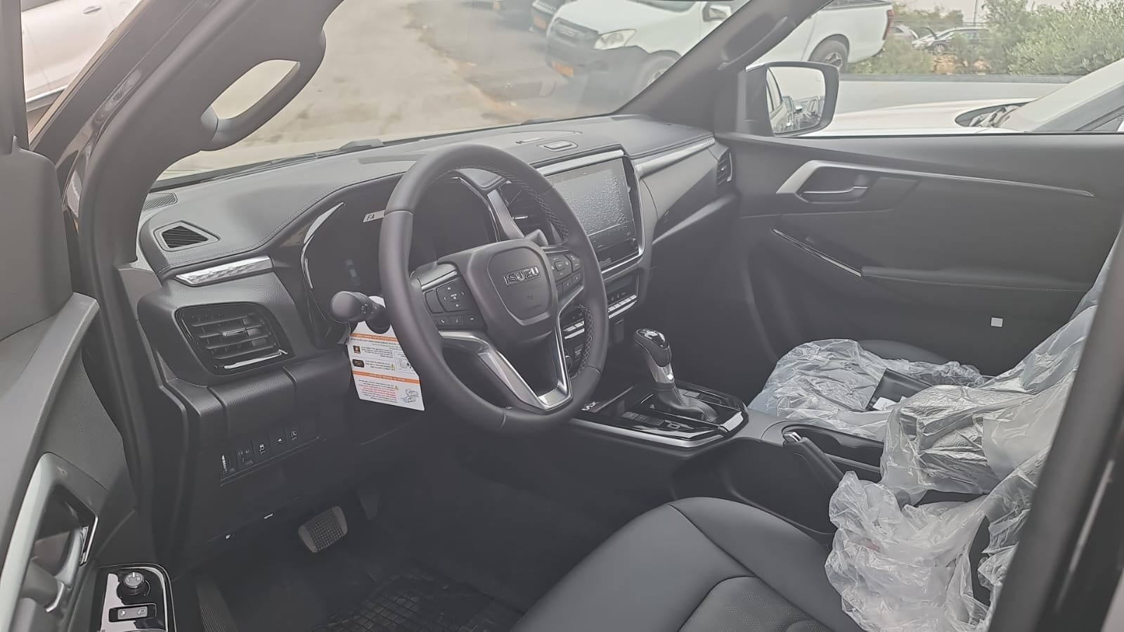 תמונות רכב איסוזו D-Max