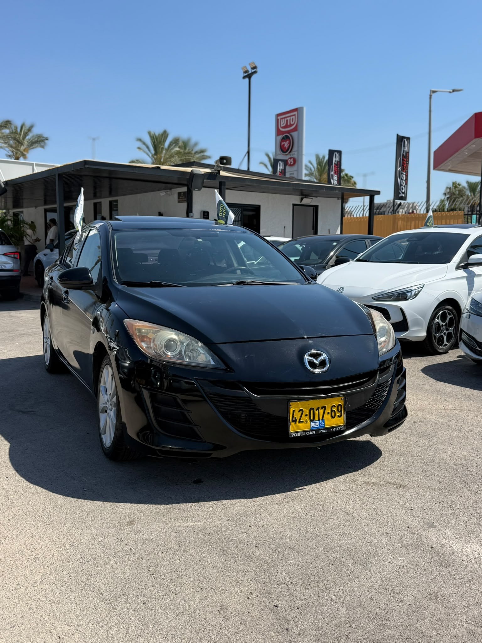 תמונות רכב מזדה MAZDA 3
