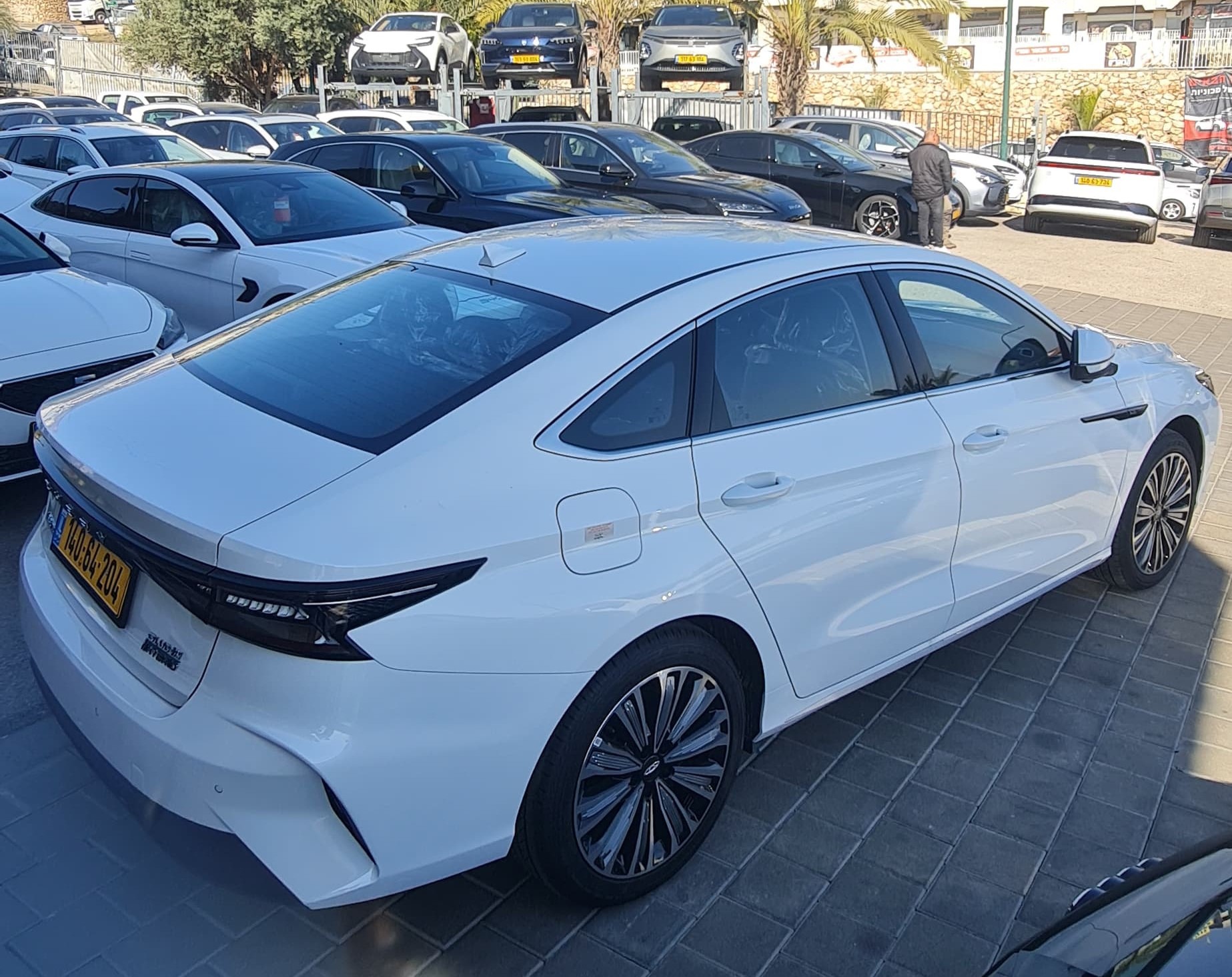 תמונות רכב צ'רי ARRIZO 8 PHEV