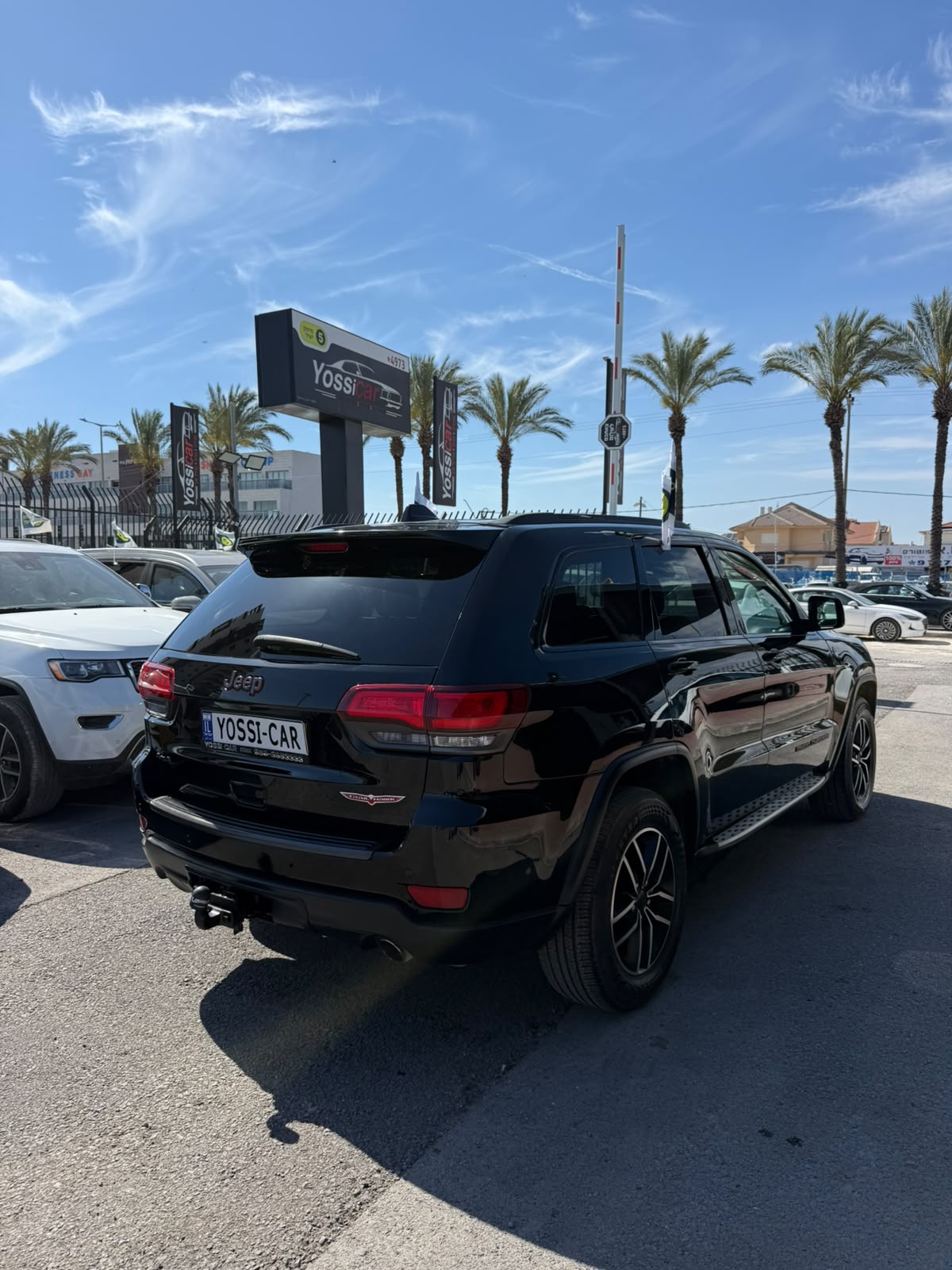 תמונות רכב קרייזלר GRAND CHEROKEE