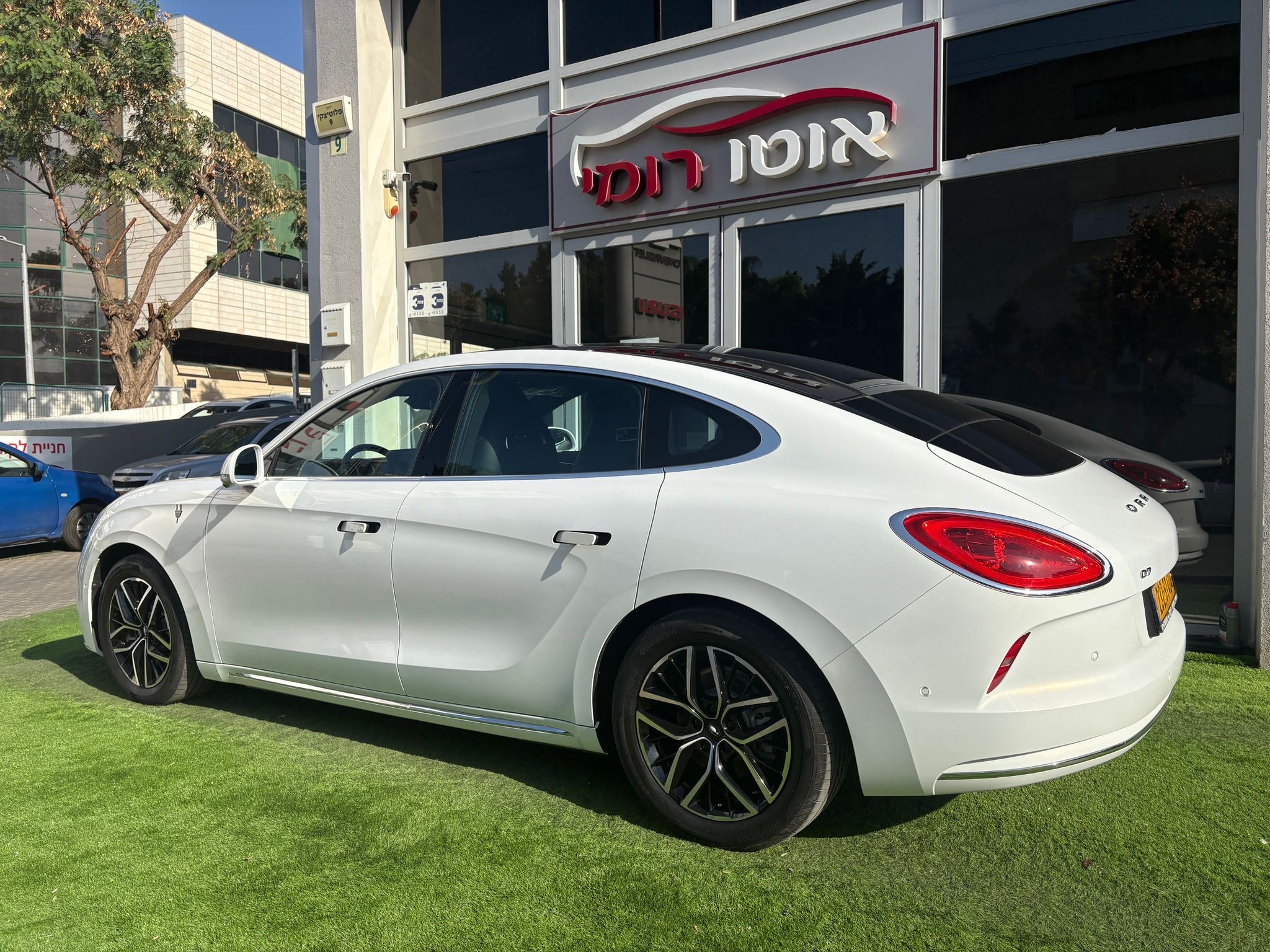 תמונות רכב אורה 7