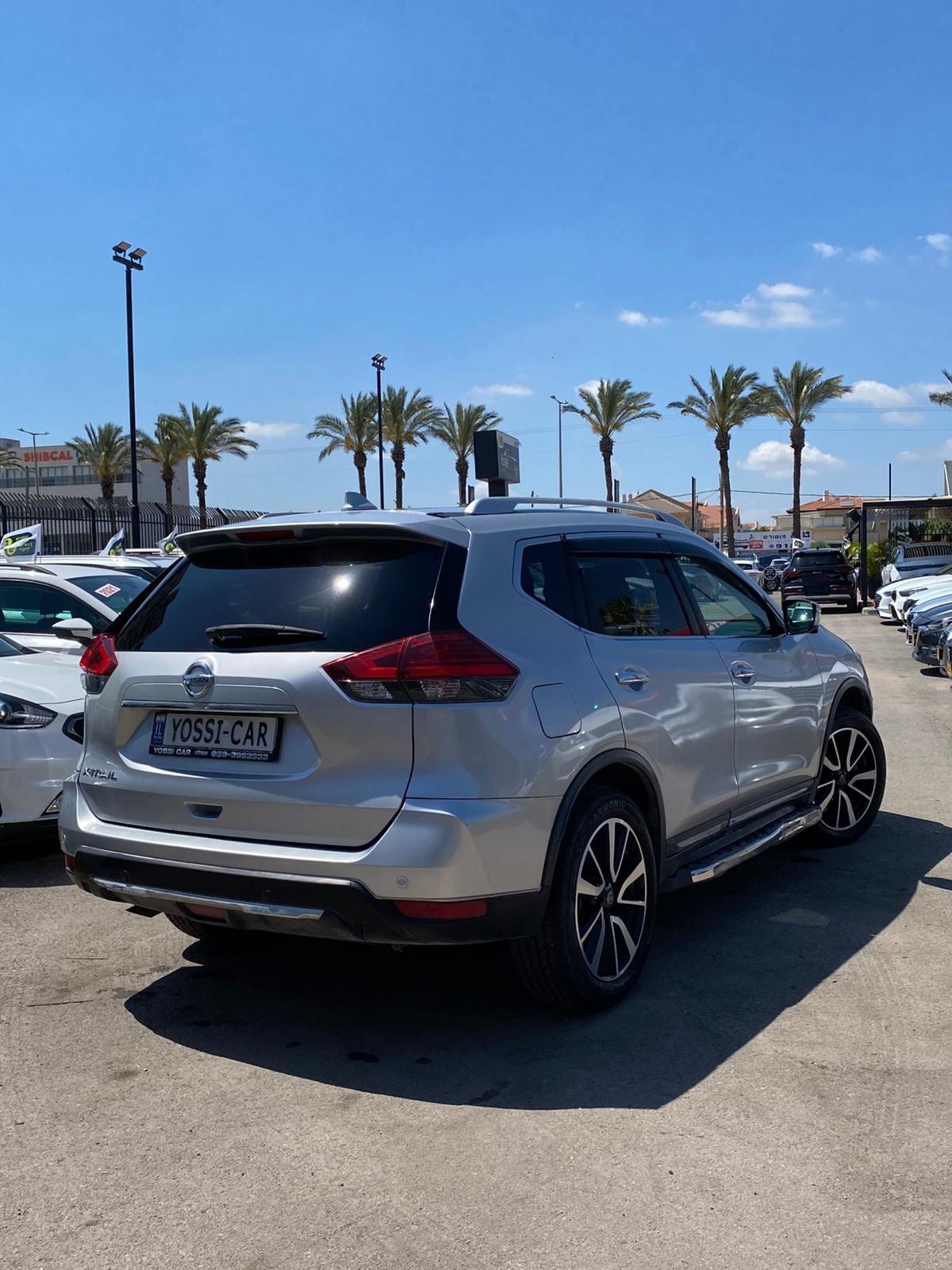 תמונות רכב ניסאן X-TRAIL