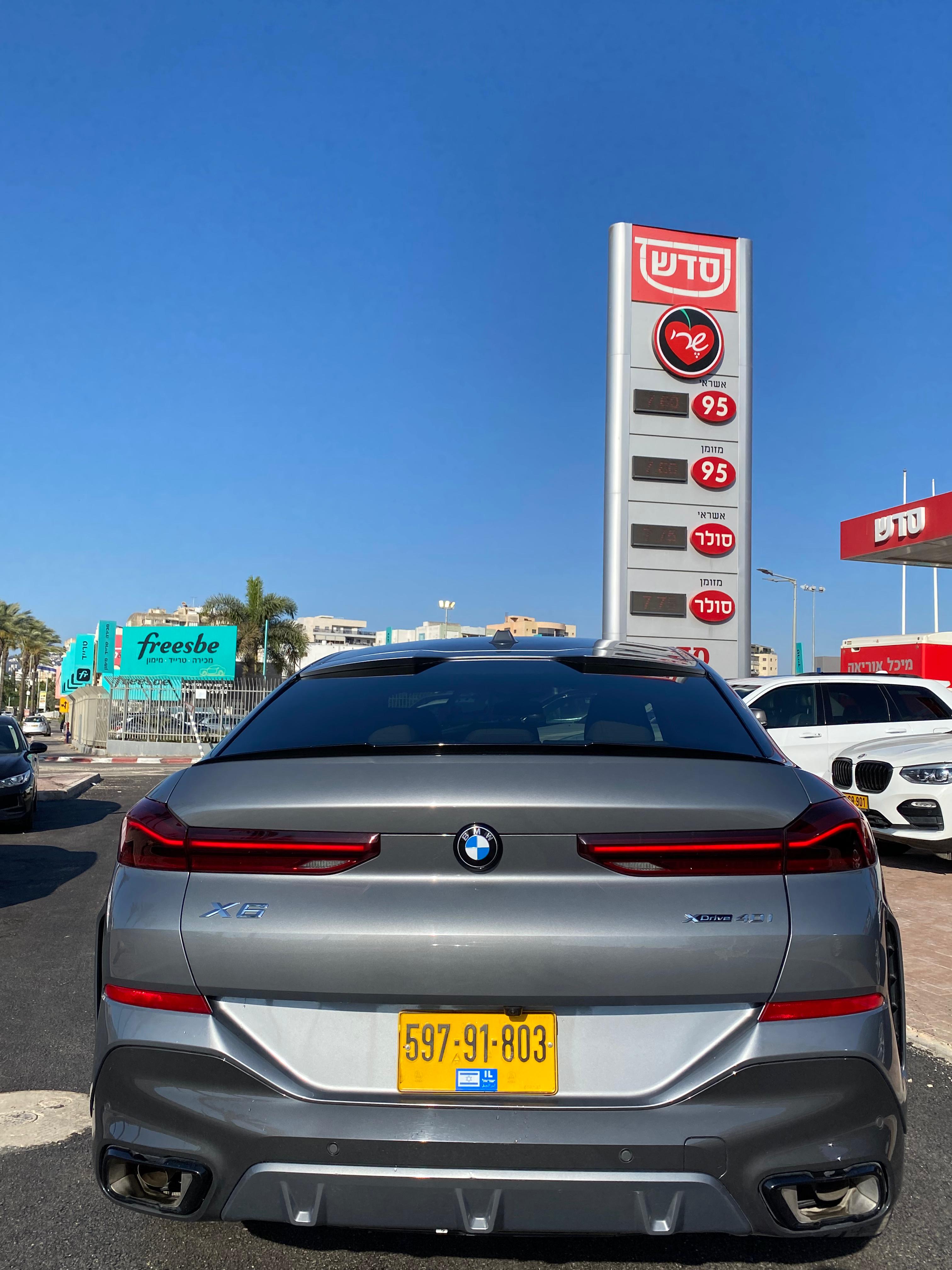תמונות רכב ב מ וו X6 XDRIVE40I